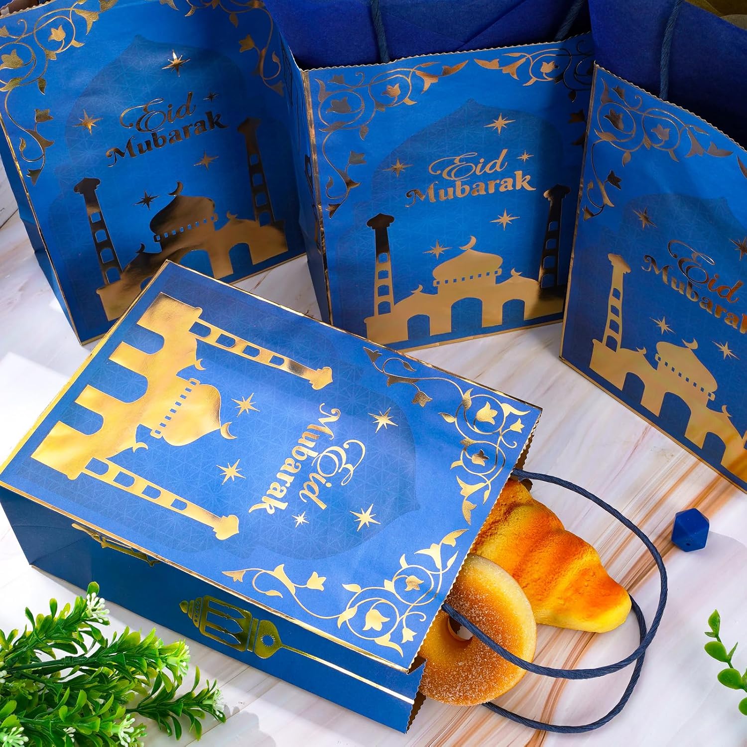 Whaline 24Pcs Eid Mubarak Gift Bags with 30 Sheets Tissue Paper Ramadan Paper Gift Bags with Handles Black Gold Candy Treat Bags for Islamic Holiday Party Favors Supplies - Image 5