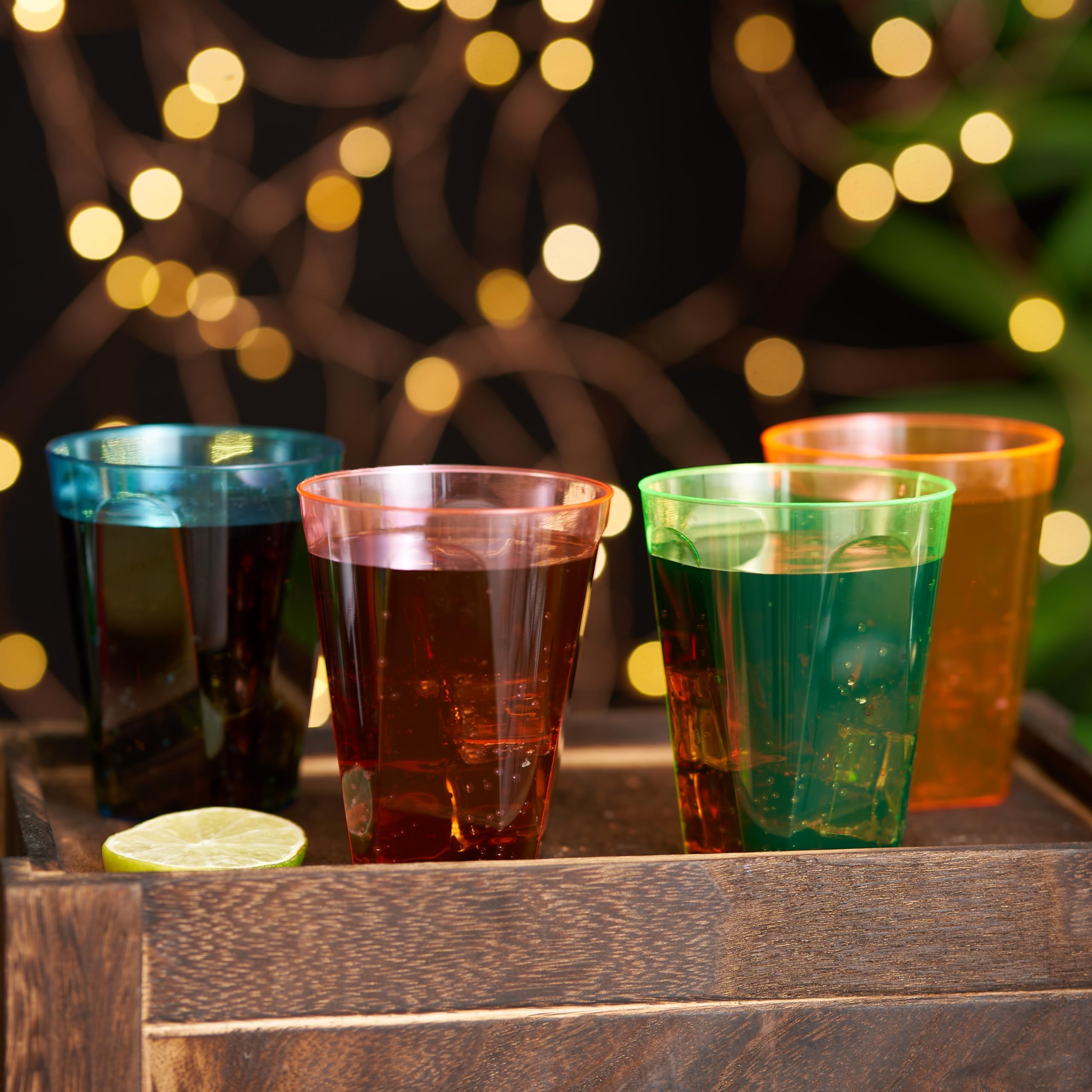 MATANA 240 Bunte Hartplastik Partybecher, 210ml - Neon Becher Schwarzlicht - Mehrweg Plastikbecher, Kunststoffbecher, Trinkbecher, Cocktailbecher für Geburtstage, Kinderfeste, Hochzeiten, Partys