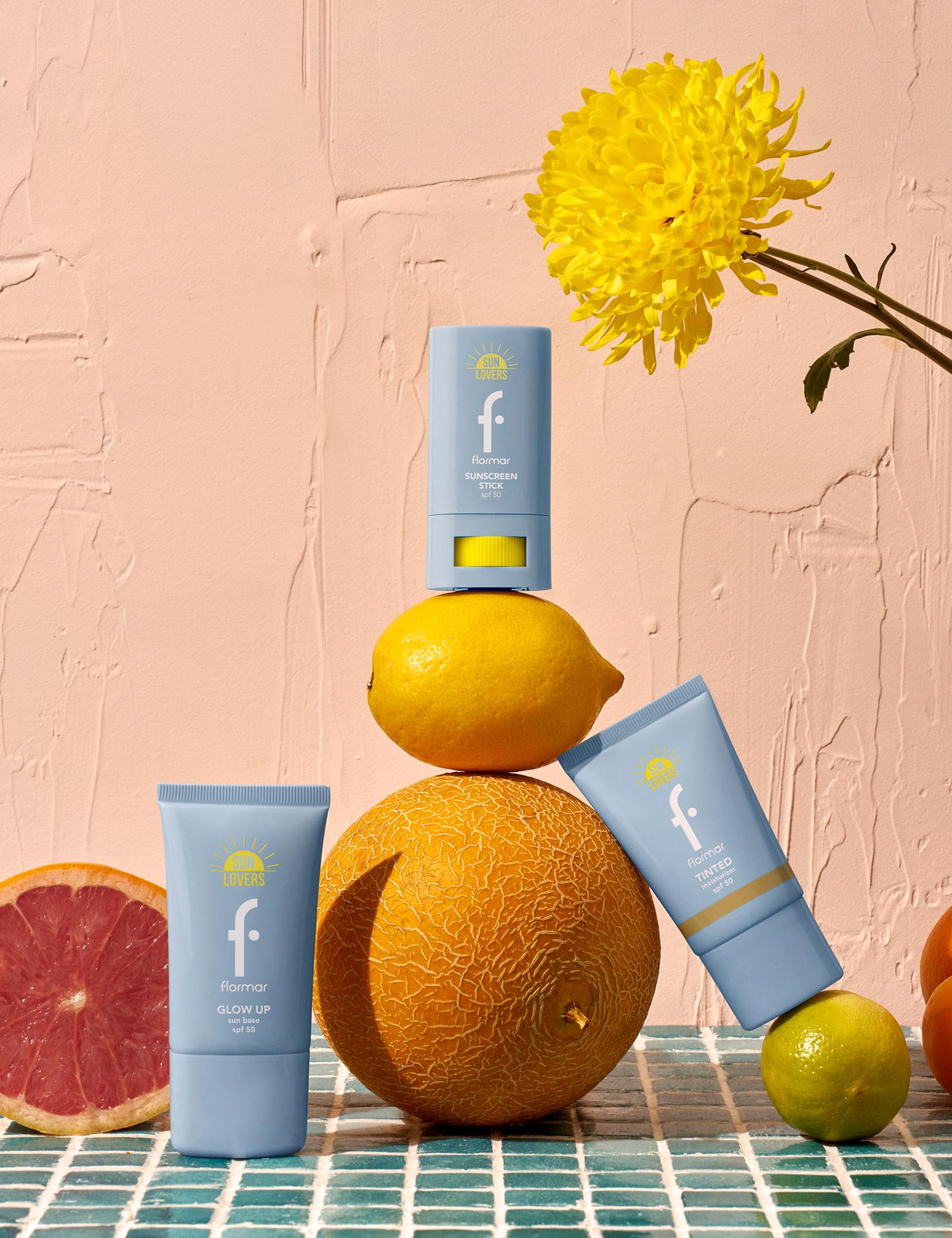 Flormar Sun Lovers Glow Up Nemlendirici Etkili & Işıltılı Bitişli Güneş Koruyucu Baz Spf50-001 Şeffaf