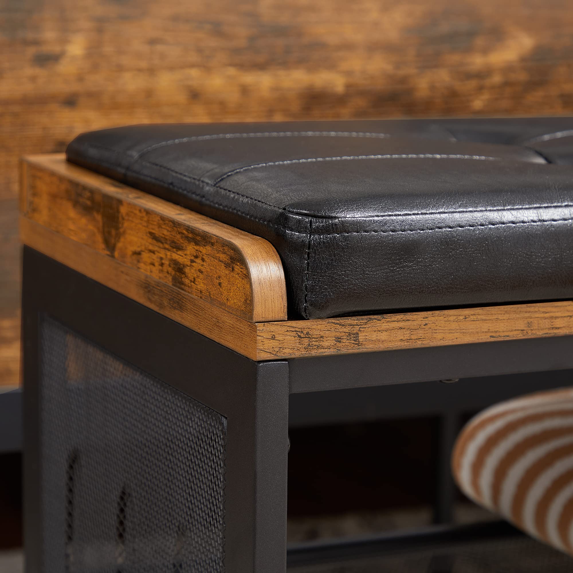 VASAGLE Banc à Chaussures, Banquette Rembourrée avec Étagères en Maille, Rangement à Chaussures, Couloir, Entrée, Gain de Place, Métal, Industriel, Similicuir Noir, Marron Rustique LBS75X