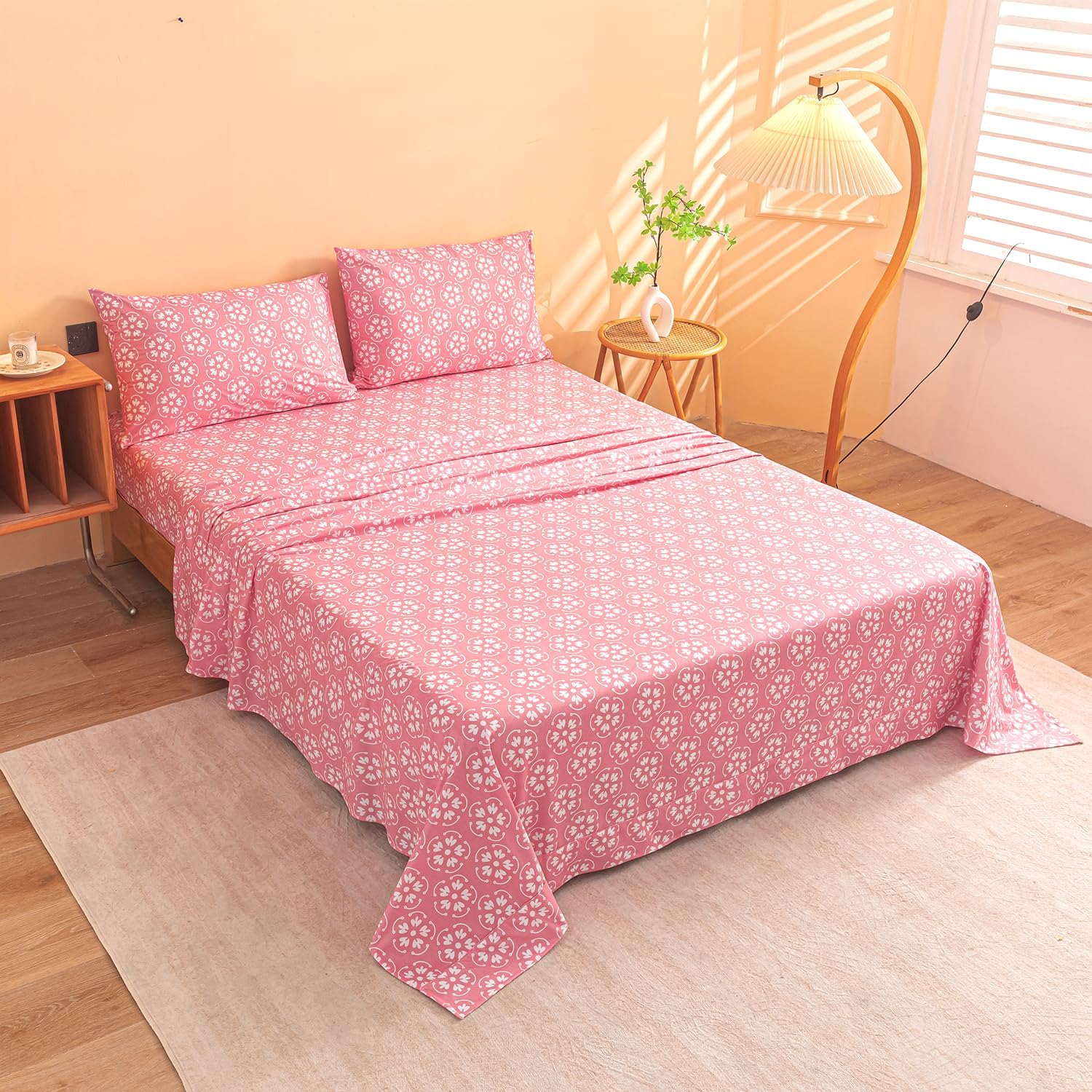 Marquess Microfiber Flannel Sheet Set - Ultra Soft Printed Bedding Collection, 16 Inches Deep Pocket, Flannel Bed Set Includes 1 Flat Sheet, 1 Fitted Sheet & 2 Pillowcases (Full, Pink Blossom)