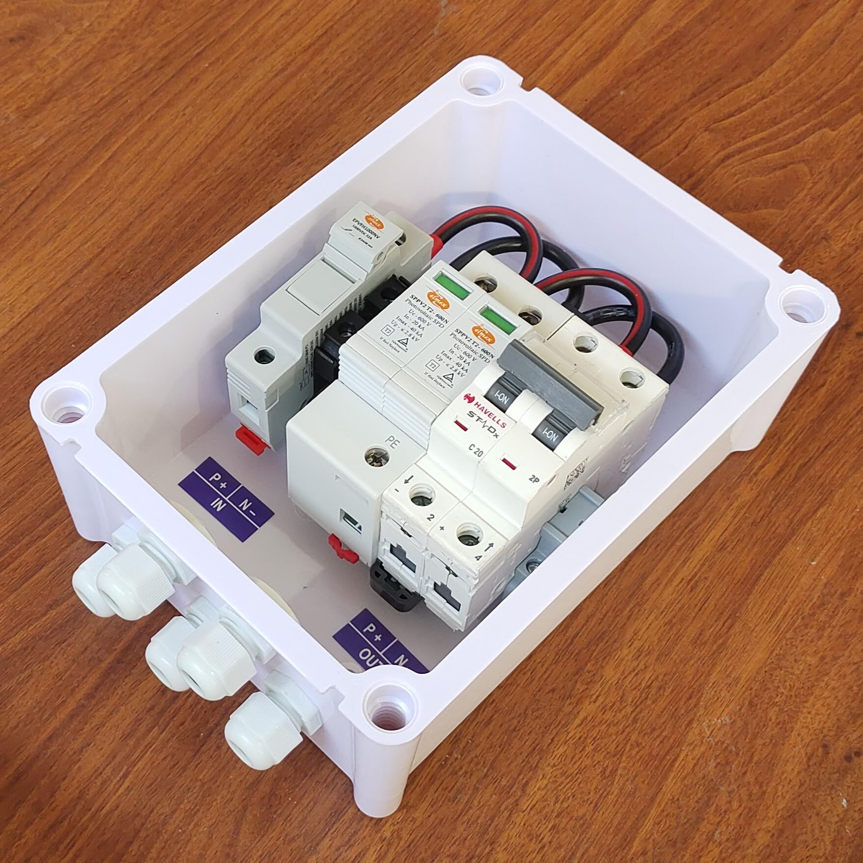 MCB-01 DDC RS-232C接続 日本製 Kenbrook Solar DCDB 2 in 2 Out Inbuilt DC Fuse 20A, SPD 600V