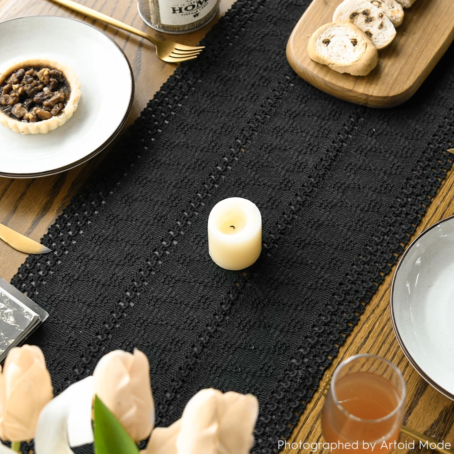 Bla Farmhouse Woven Rustic Hollow Table Runner, Seasonal