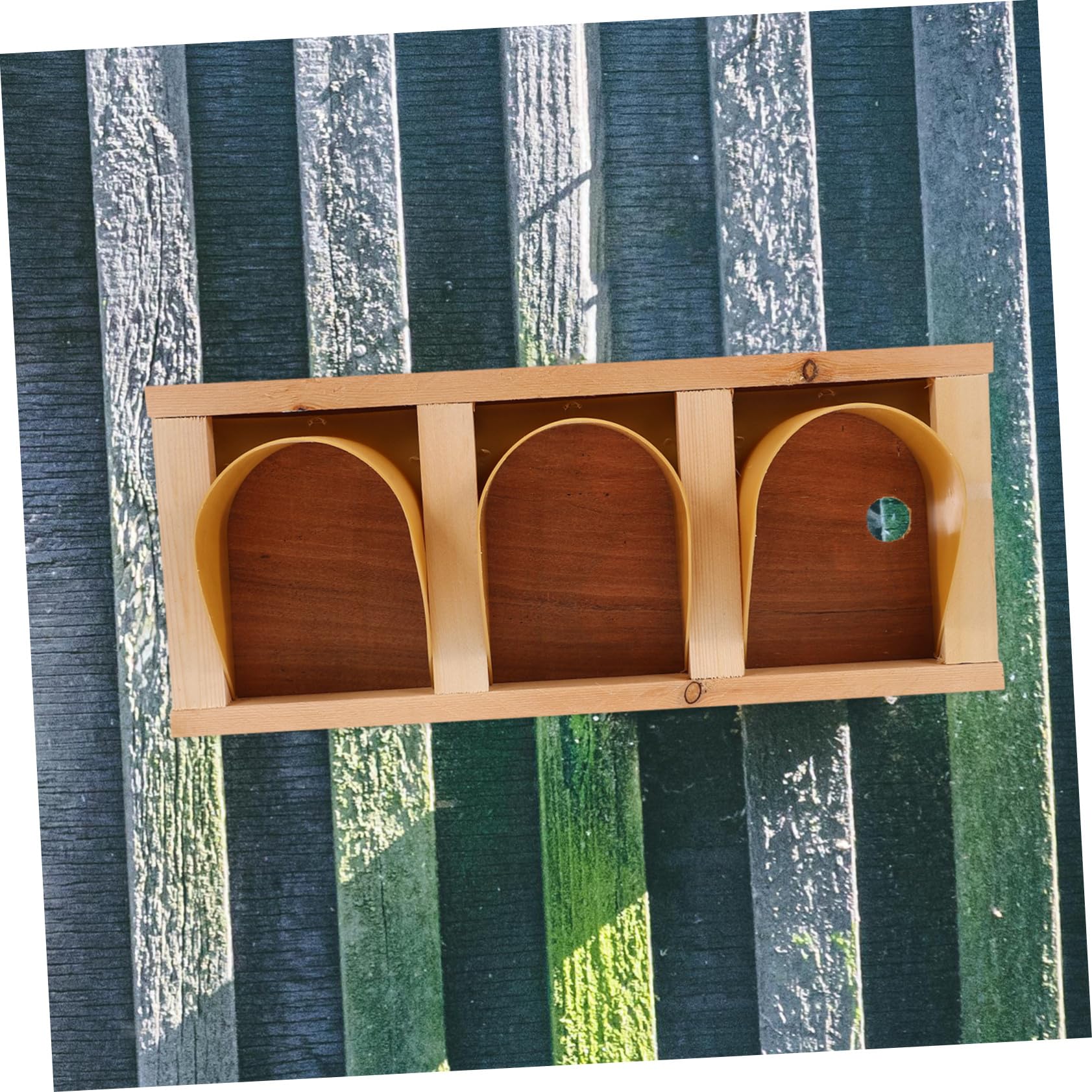 Puerta para Palomar Europea de Madera Color Caqui, Acceso | Palomas, Borde Redondeado, Instalación Sencilla, Uso en Palomar y Salto