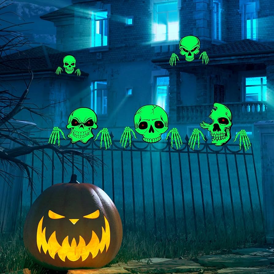 Sawysine 3 Pieces Halloween Fence Peeker Decoration Scary Peeper Halloween Outdoor Garden Yard Decor For Home Patio Holiday Party Lawn Garden Fence Pathway Decorations(Skeleton