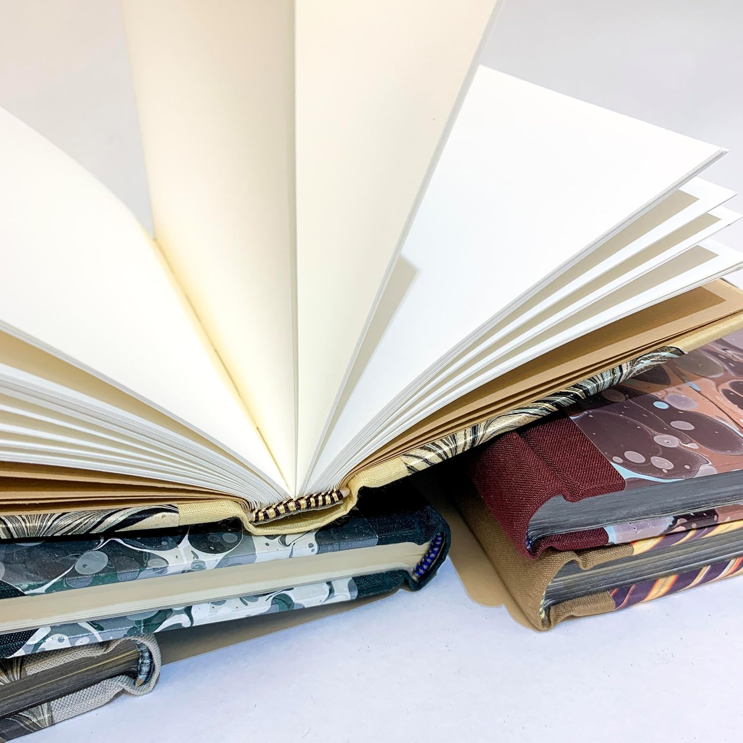 White Short Grain 11 x 8.5″ 20/50lb Text, Book Binding, Craft Paper, Multi-Purpose, 1000 Sheets (2 Reams) S11-20-01-2