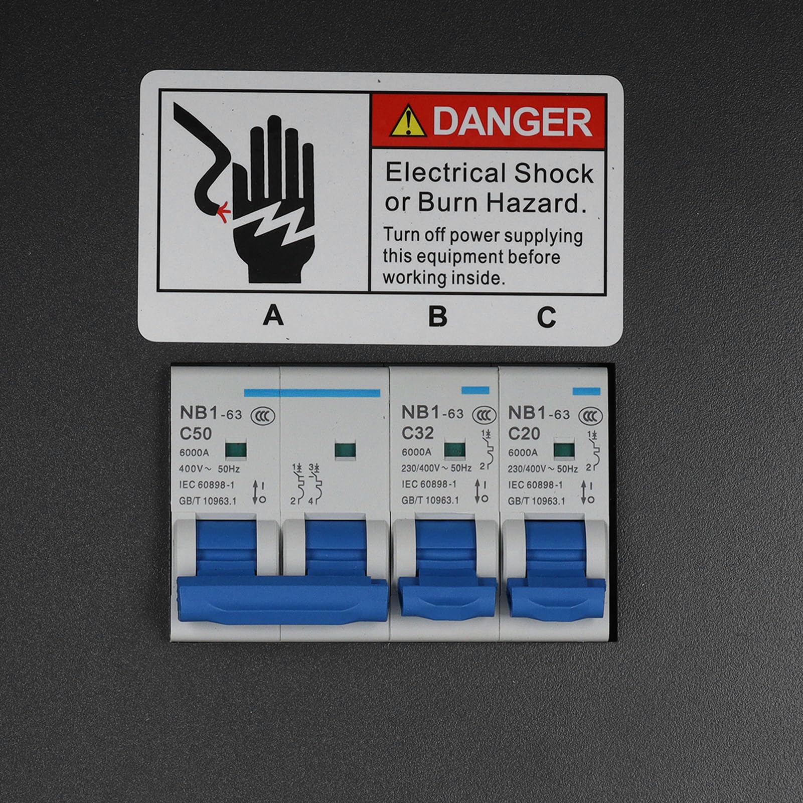 FTVOGUE Pannello Elettrico per, Scatola di Presa di Corrente per in Acciaio Laminato A Freddo e PC con Prese da 20 A 30 A 50 A 125 V 250 V, Pannello di Presa di Corrente Temporanea Resistente Alle