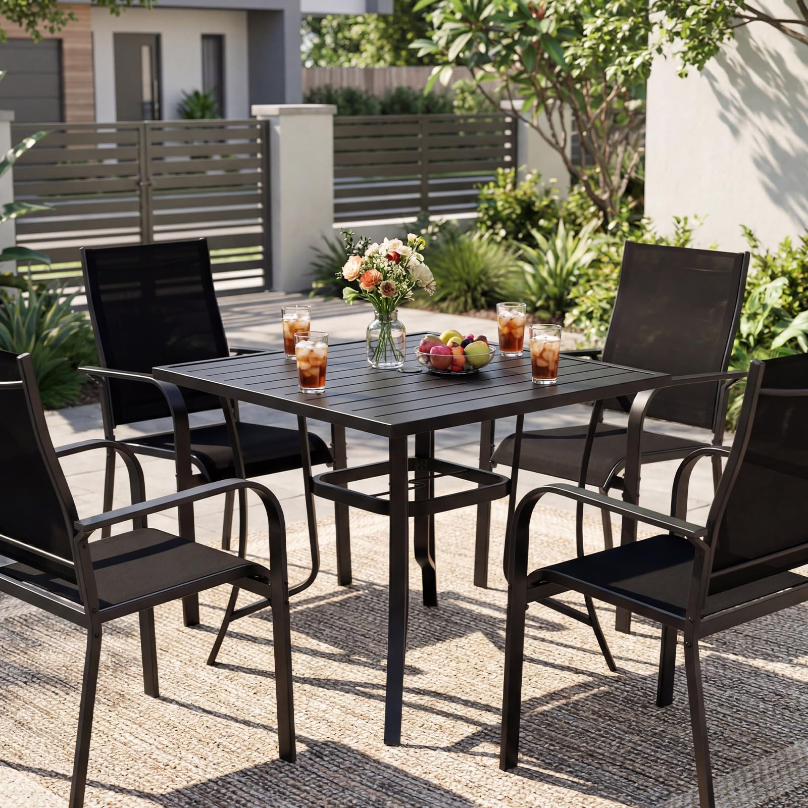 COSTWAY Tavolo Esterno in Metallo, con Foro per Ombrellone, Tappo per Foro, Tavolo Caffè Quadrato per Patio Cortile Piscina, 91 x 91 x 73 cm