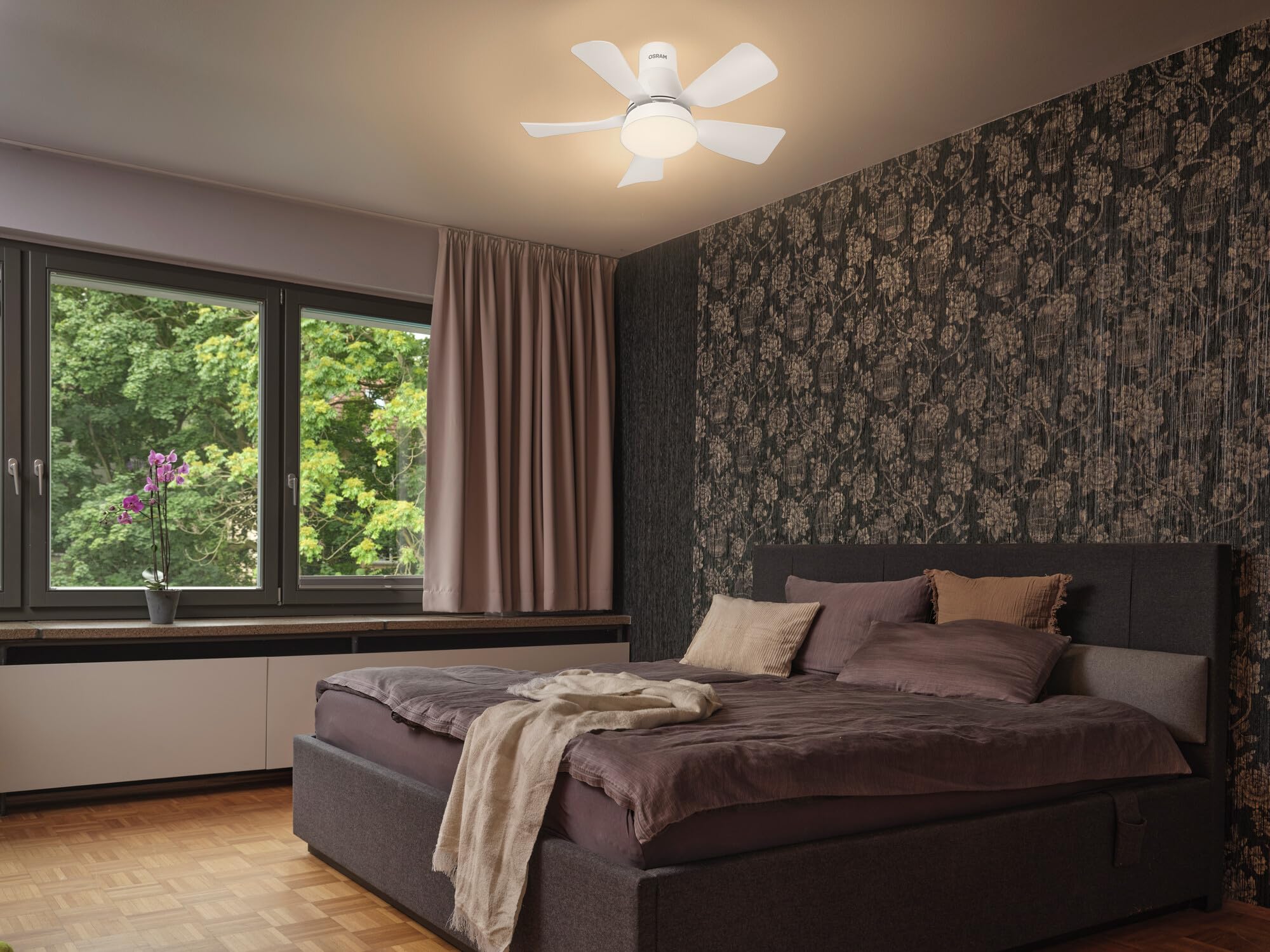 Osram LED-Deckenventilator Leste, Weiss, 21 W, 1.200 lm, 3000/4000/6500 K, 445 mm, 110 ° Abstrahlwinkel, 20.000 h Lebensdauer, IP20, dimmbar, Fernbedienung enthalten