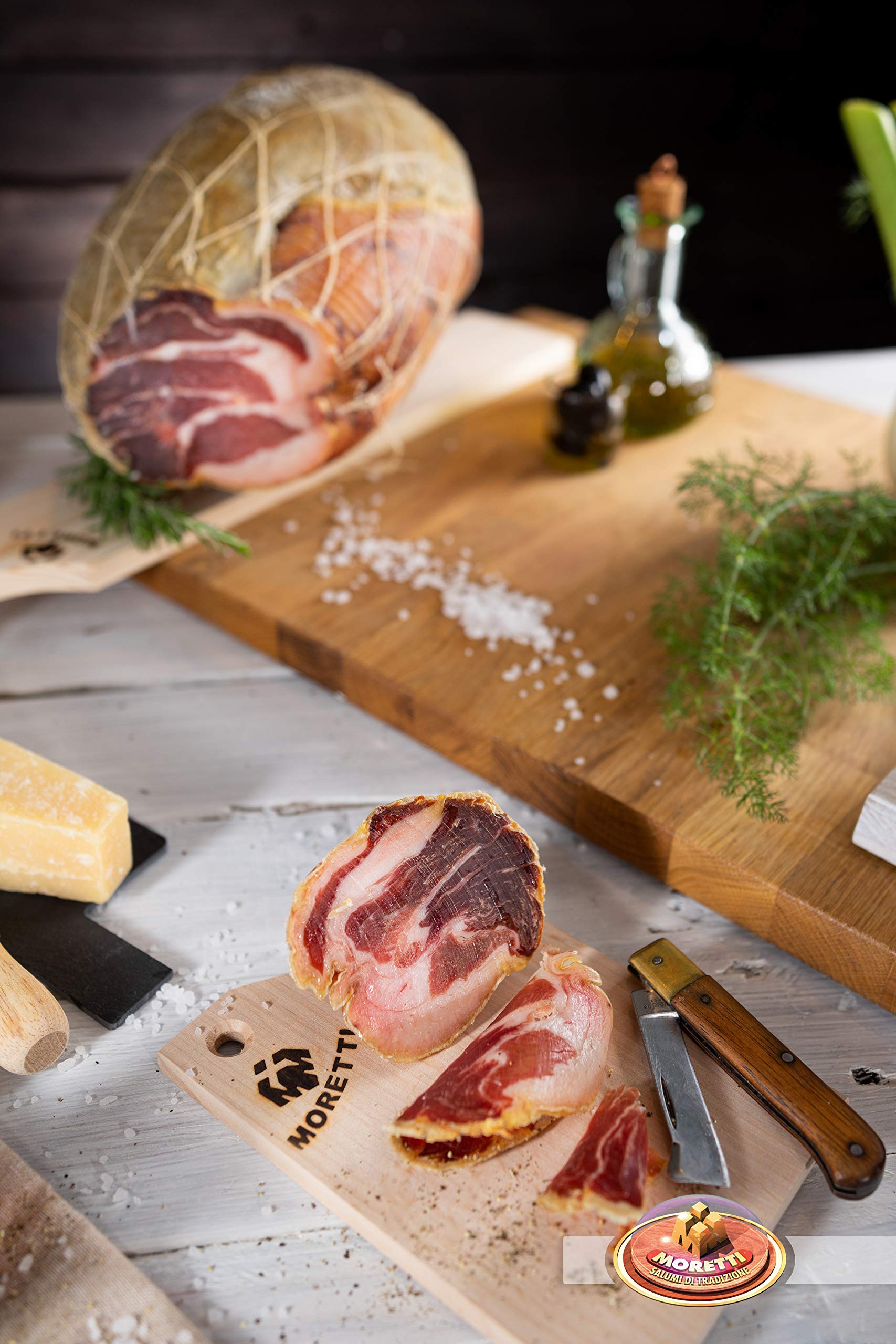 Moretti® | Culatta di Suino | Confezione dai 4 ai 5 kg | Lenta Stagionatura Naturale al 100% Senza Conservanti | No OGM | In Regalo Tagliere In Legno e Coltello Acciaio