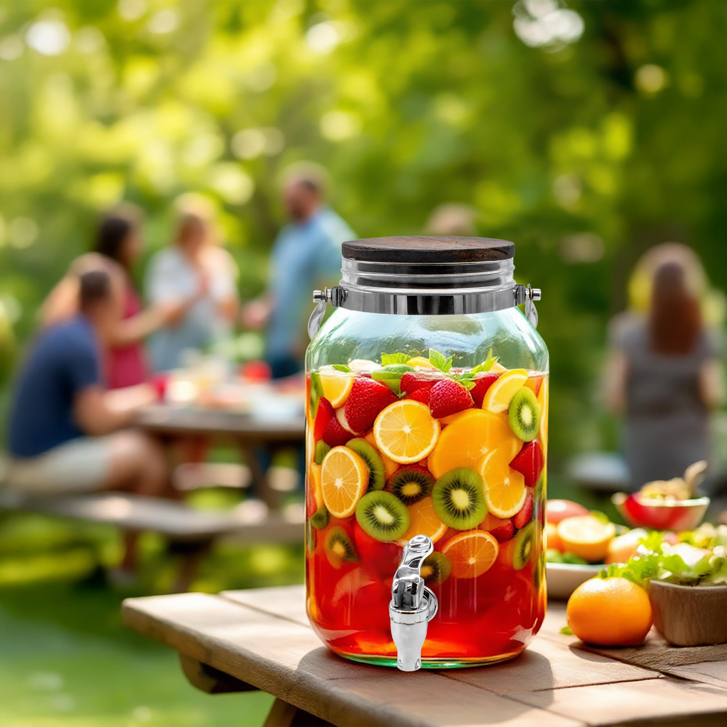 Getränkespender mit Zapfhahn und luftdichtem Holzdeckel - 6 Liter - Glas Wasserspender mit Tragegriff aus Metall - Wasser Saft Limonade Getränke Spender Dispenser
