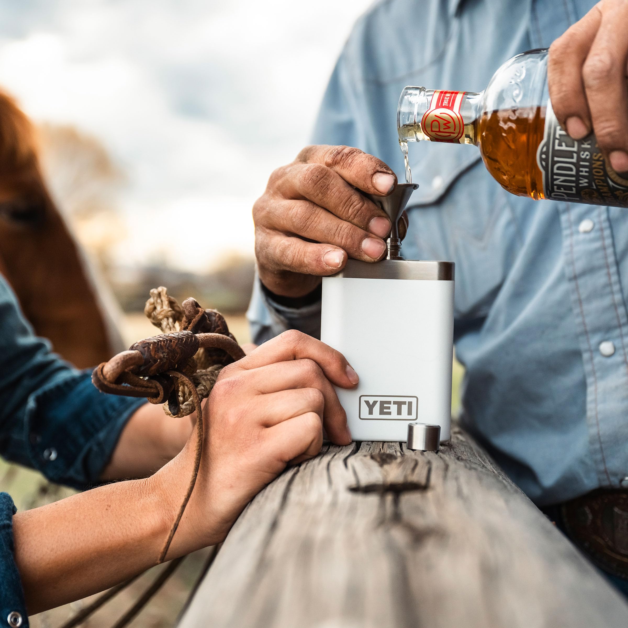 YETI Rambler Flachmann, Rescue Red, 7 oz (207 ml)