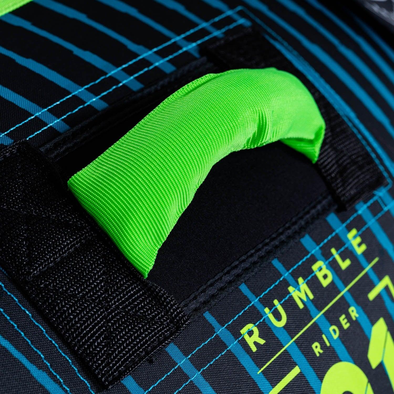 Jobe Rumble Schwimmring, gezogen