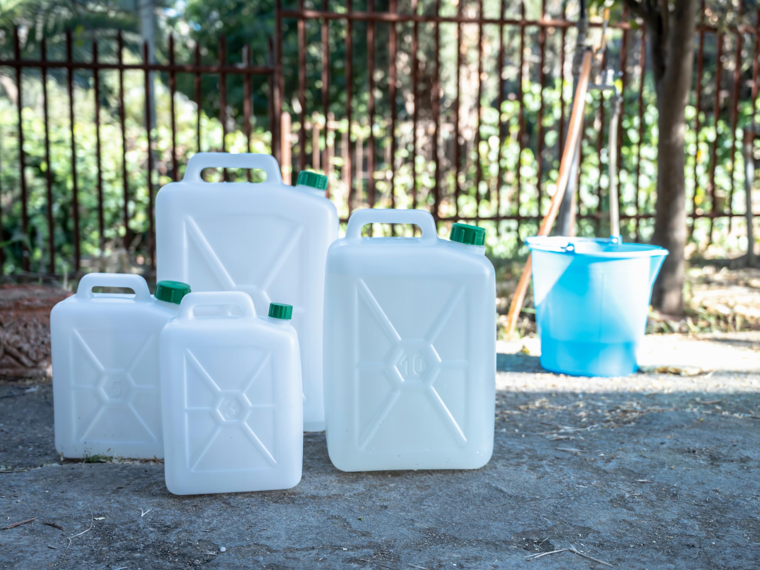 Tanica In Plastica Da 15 Litri - Resistente E Riciclabile, Per Liquidi E Oli - Foto 7