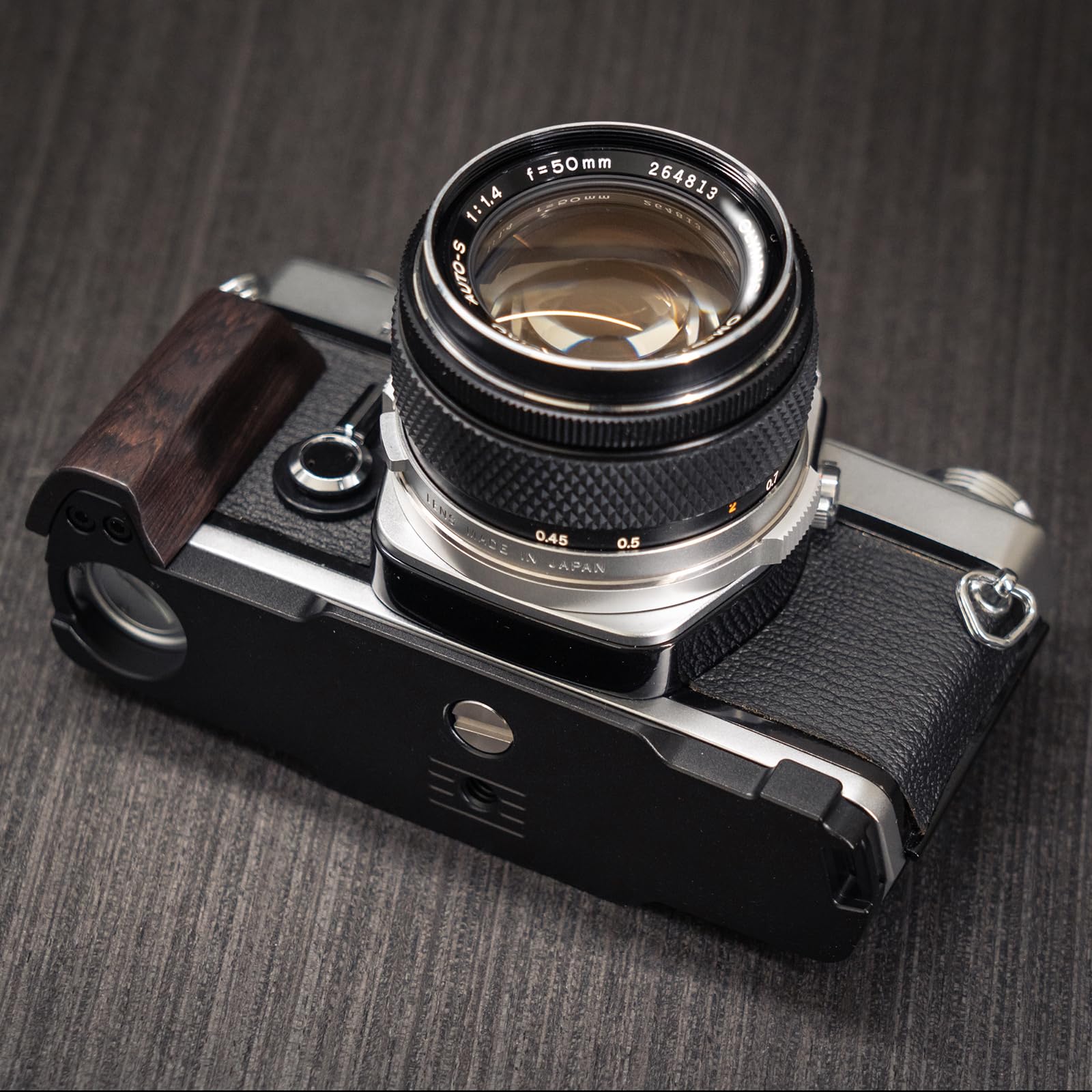 新品 OLYMPUS OM1、2、3用ハンドグリップ （黒檀/アルミニウム) 新品 OLYMPUS OM1、2、3用ハンドグリップ （黒檀/アルミニウム)