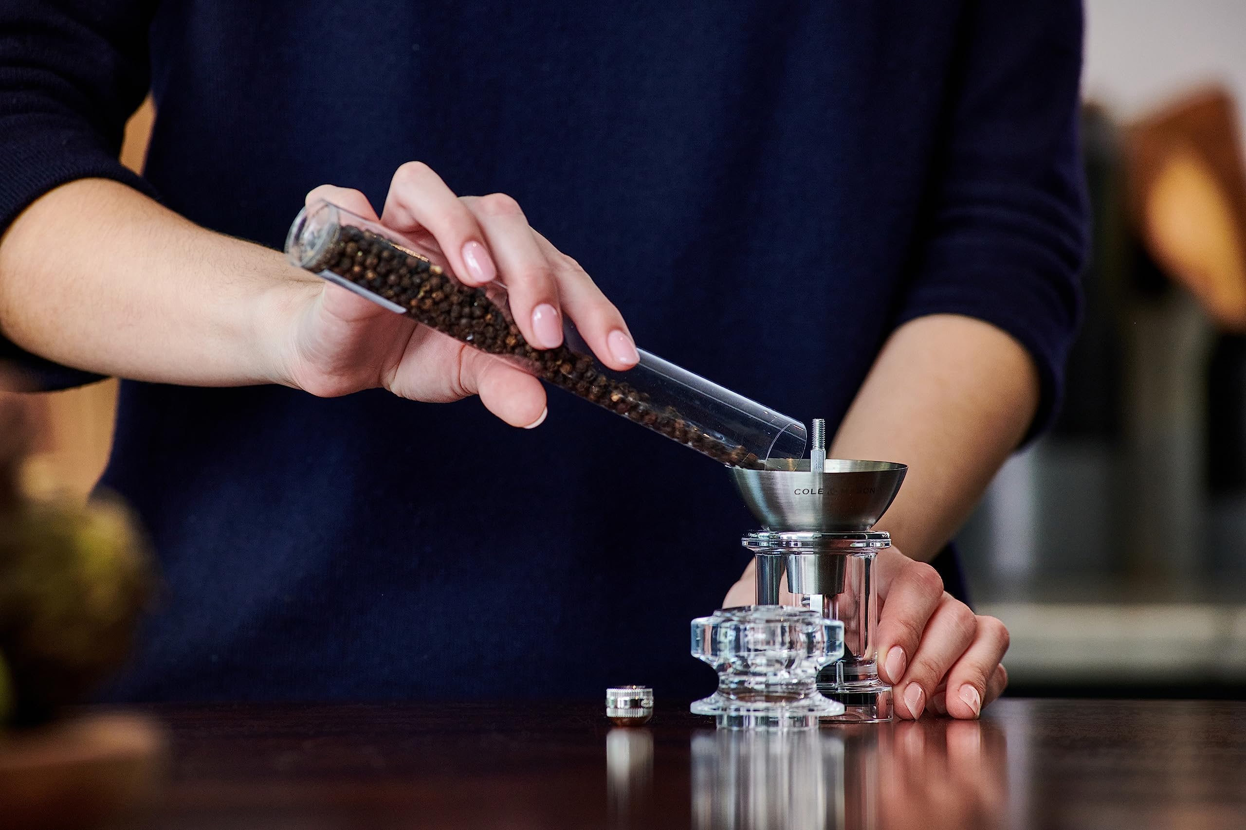 Cole & Mason Acrylic Pepper Mill - Freshly Ground! -8 Cole & Mason Acrylic Pepper Mill - Freshly Ground! -8