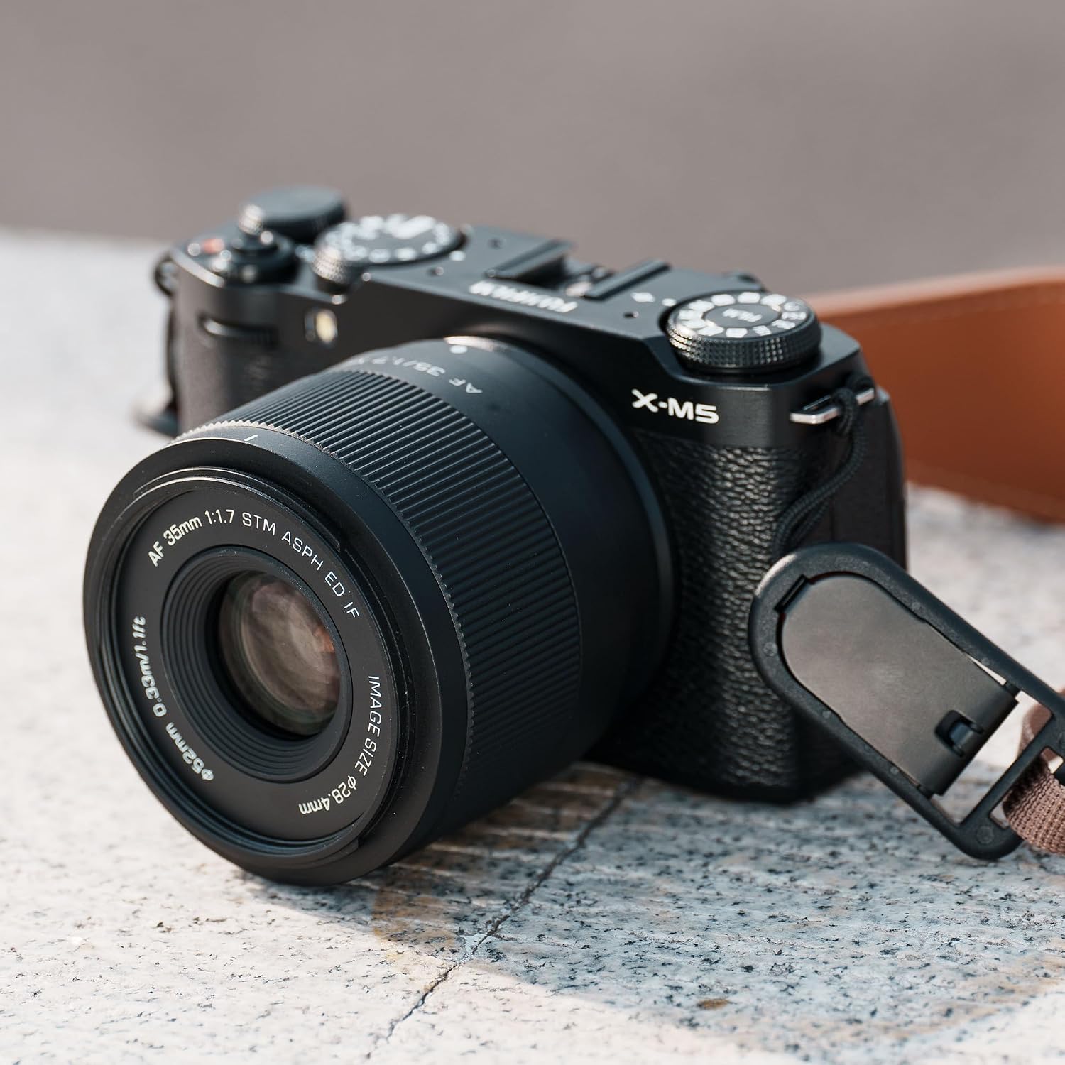 VILTROX 35mm F1.7 XF, AF 35mm F1.7 Air Lens for Fuji X Mount, APS-C Large Aperture Autofocus Lens for Fujifilm X-M5 X-T50 X-S20 X-T5 X-H2 X-T200 X-T20 X-T4 X-Pro3