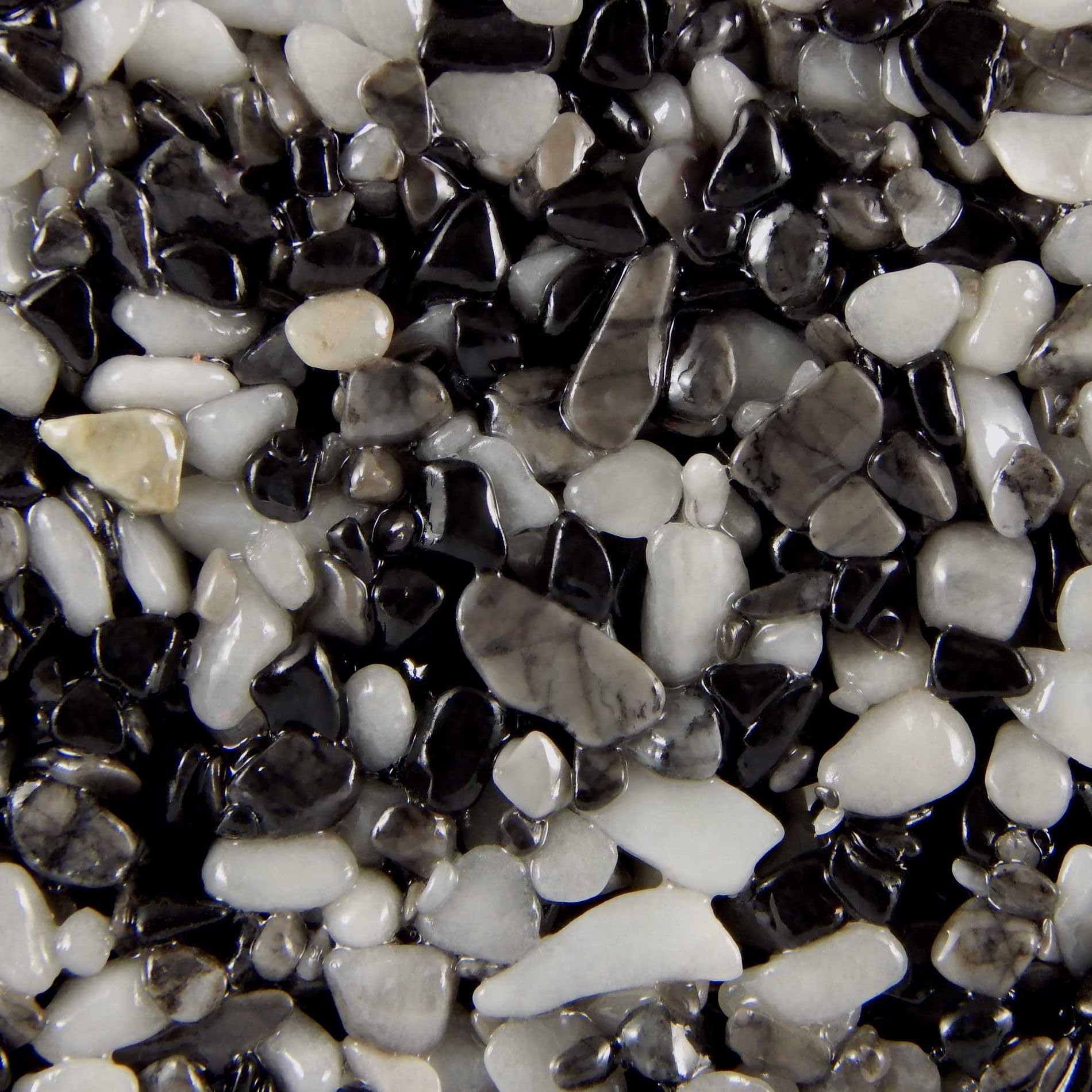 Terralith Steinteppich Marmor Komplett-Set für 1qm - Körnung: mittel - 4-6mm mit Epoxidharz Bindemittel - für Innen in schwarz-weiß (elegante)