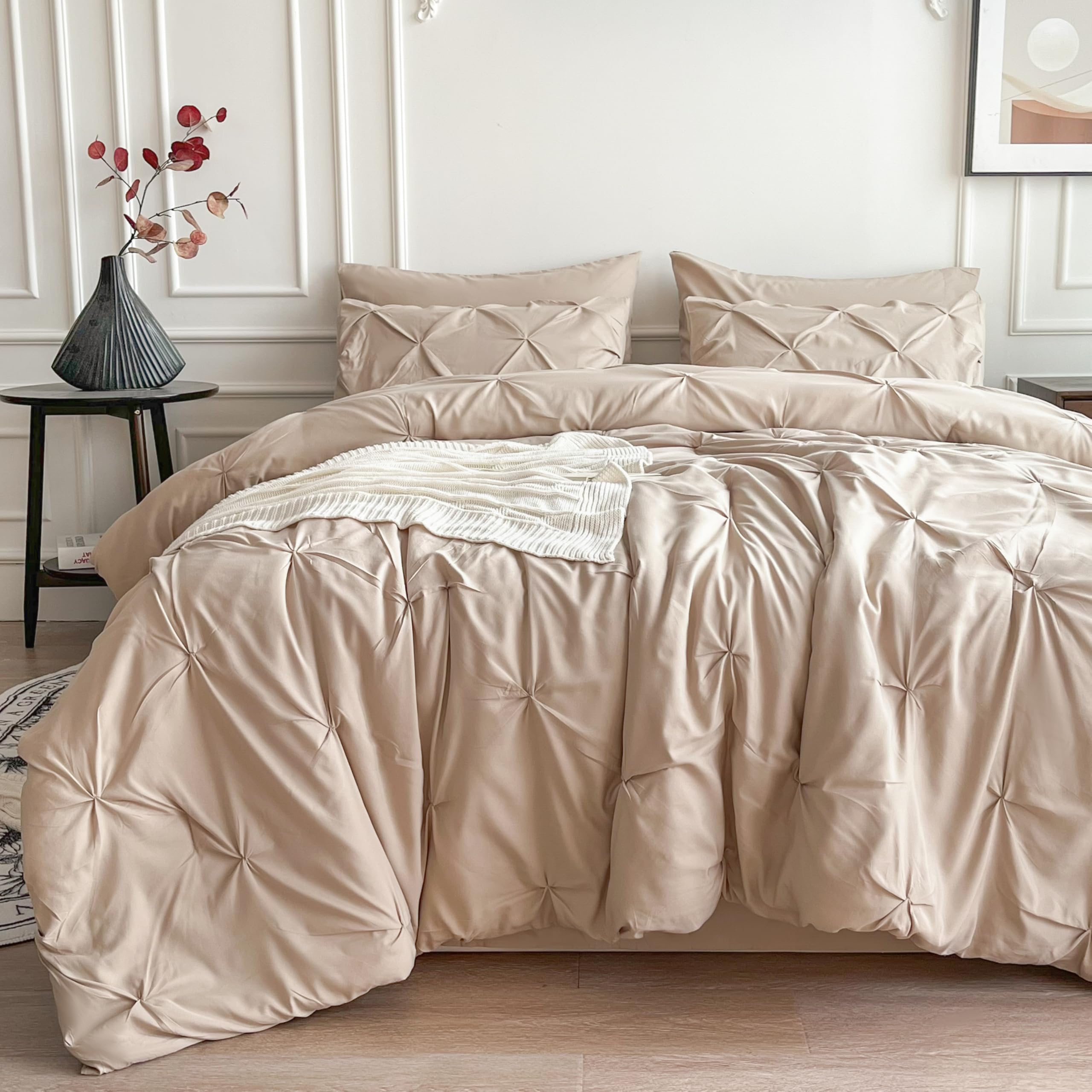 Maple&Stone Comforter Set, 7 Pieces Pintuck Bed in a Bag, Full Size, Beige