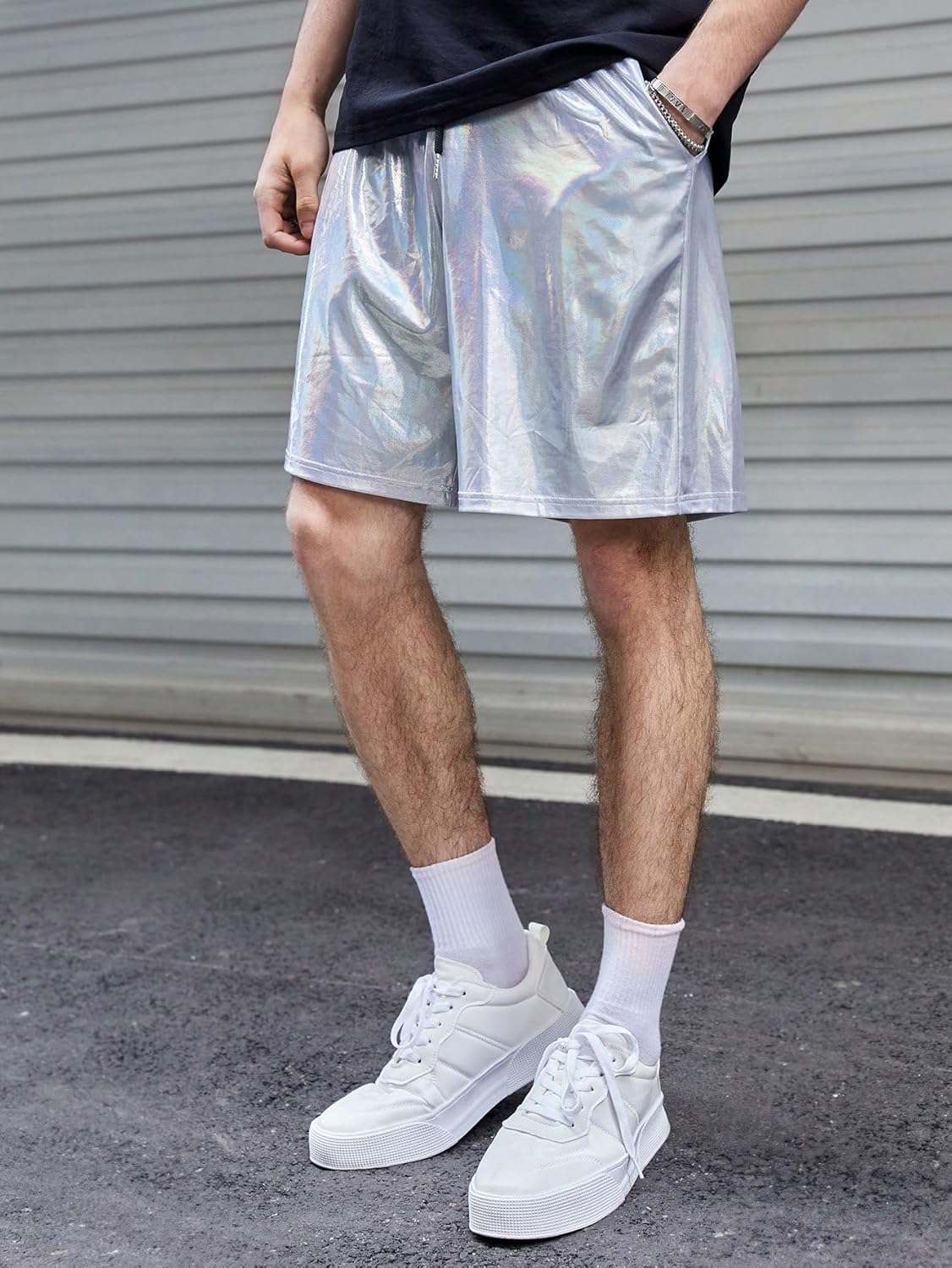 WDIRARA Men's Metallic Drawstring Waist Pocket Front High Waist Straight Leg Shorts - Image 3