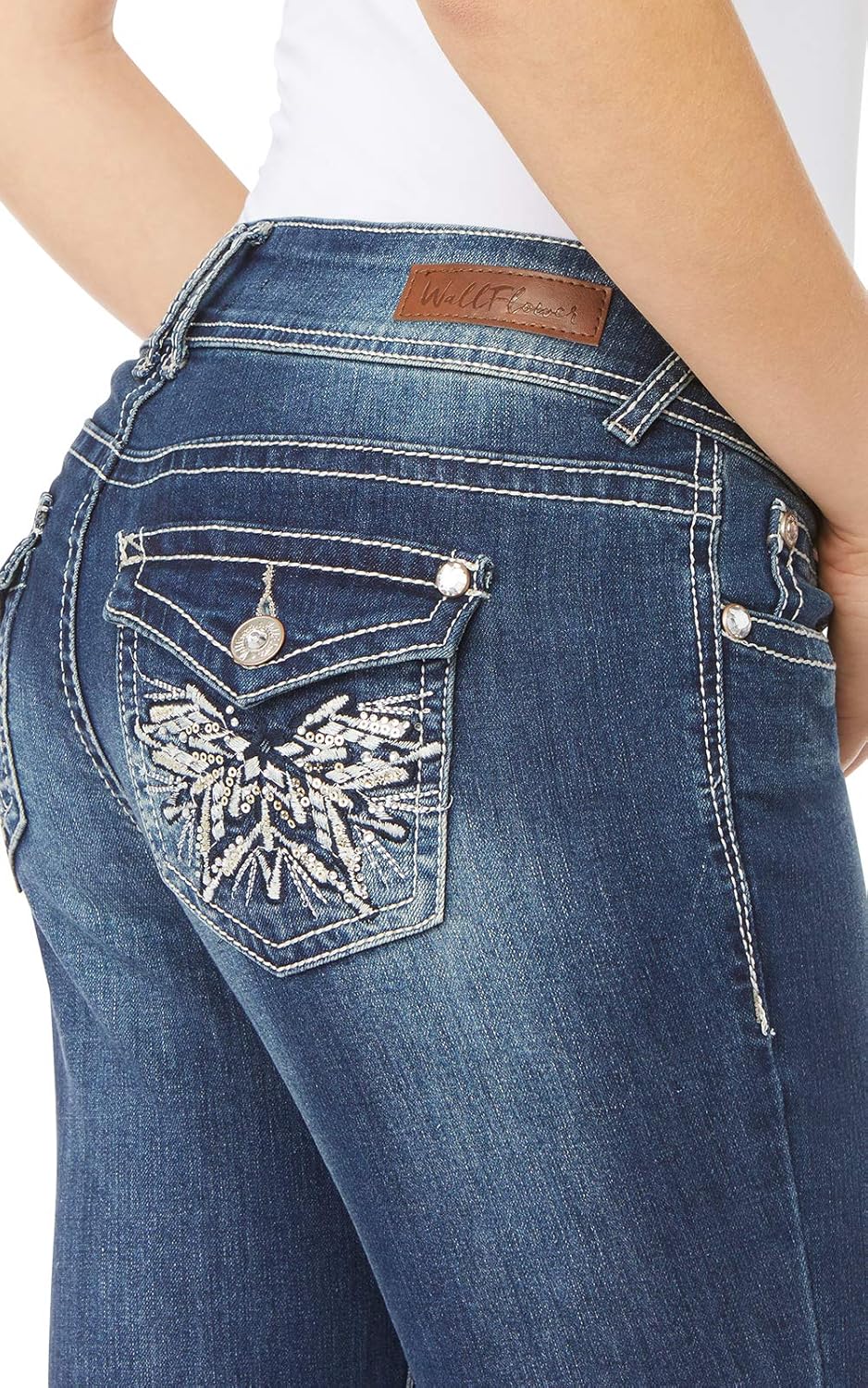 WallFlower Womens Luscious Curvy Bootcut Mid-Rise Bling Insta Stretch Juniors Jeans (Standard and Plus)