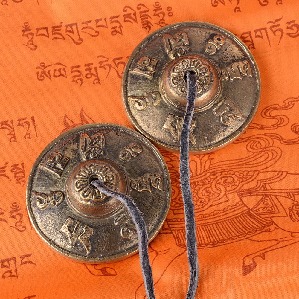 6,5cm Campana Tibetana + Caja de transporte Campana de Platillo de Bell con Símbolos de Suerte para Tingsha Meditación Yoga