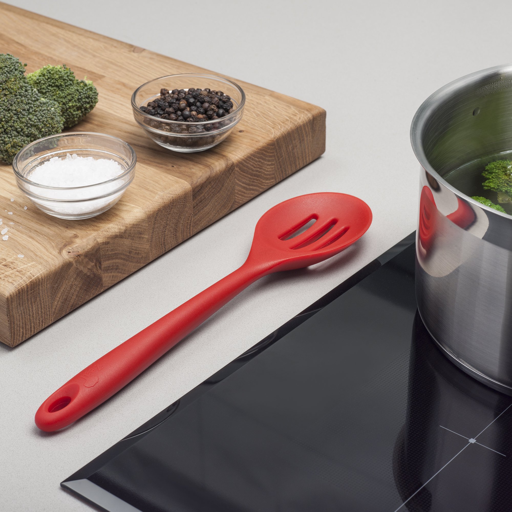 Zeal Silicone Non Scratch Slotted Spoon, Red, 28 cm : Amazon.ca: Home