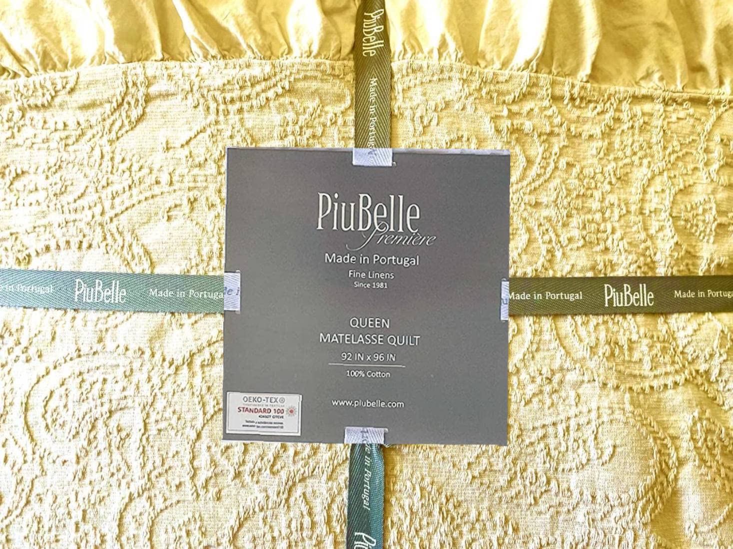 Piu Belle Portugal Solid Light Gray Matelasse Bedspead Coverlet with a