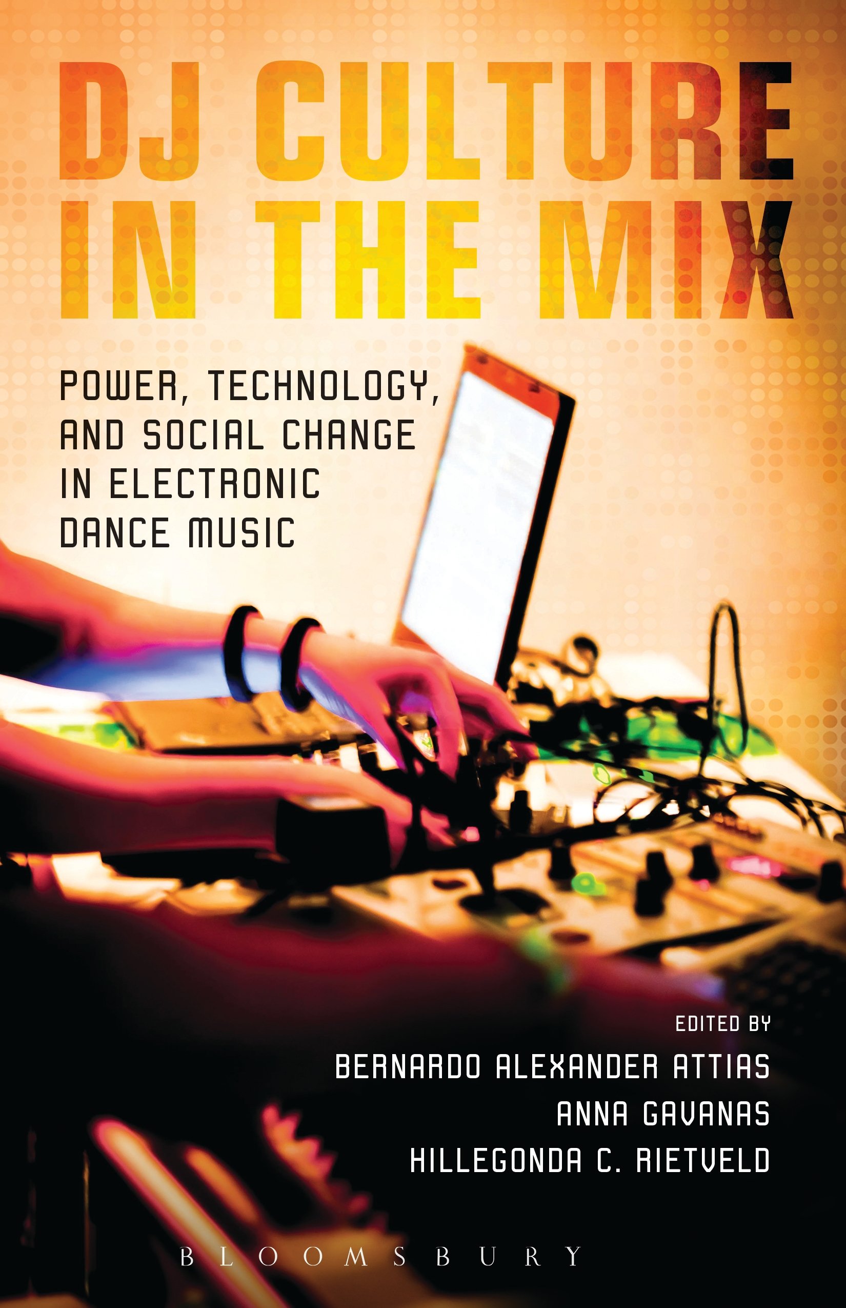 Livre DJ Culture in the Mix resout le manque de sources sur la musique techno