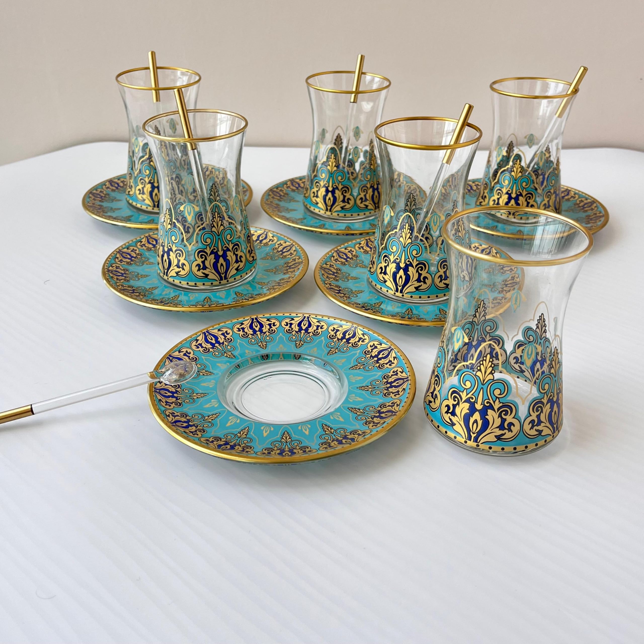 Vasos de té turco hechos a mano con platillos, tazas de té turco antiguas, juego de 6 vasos de té vintage, vasos de té árabe, vasos elegantes árabes para fiestas de mujeres, vidrio persa y