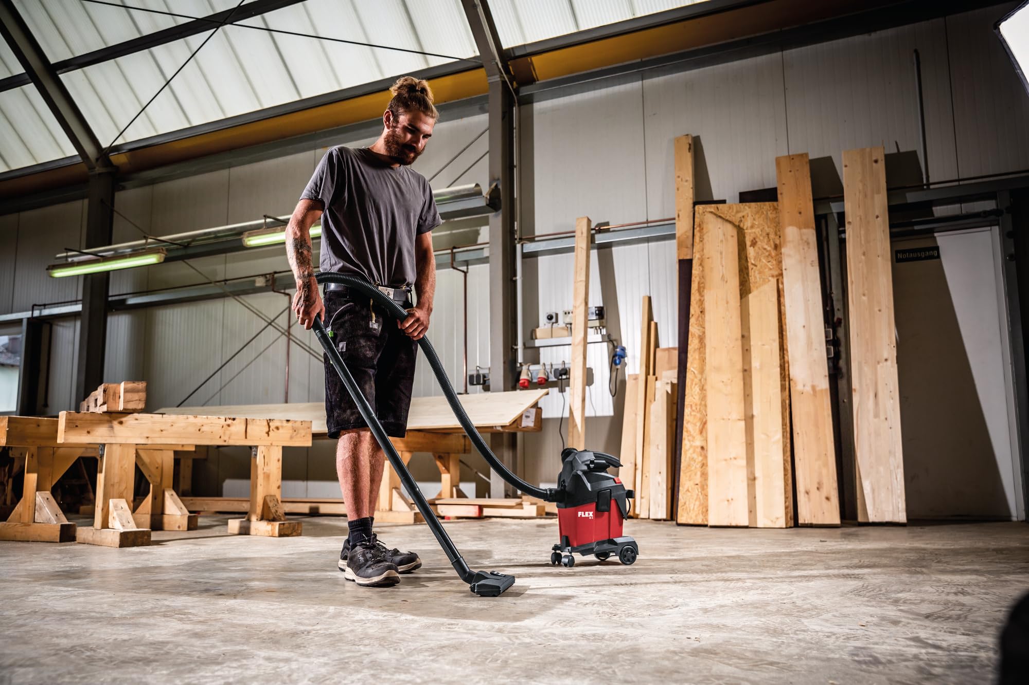 Flex Kompakt Sauger VC 6 L MC + Vliesfiltersäcke FS-F VC 6 (schwarz, rot, Kompakt Sauger mit manueller Filterabreinigung, 6 l, Klasse L, Werkstattsauger, Handwerkersauger) 532024