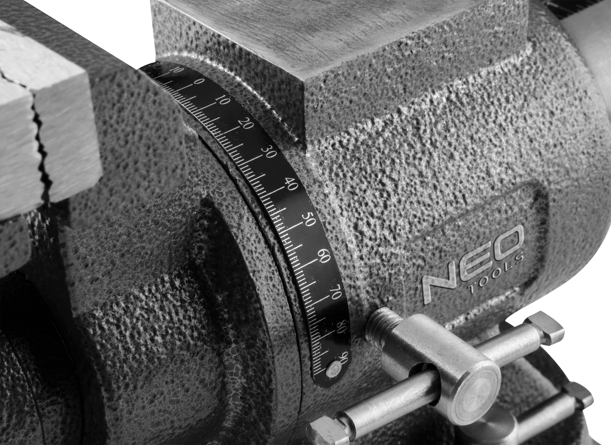 NEO TOOLS Obrotowe imadło ślusarskie 100 mm, 360 stopni, z kowadłem, dwa rodzaje szczęk do owalnych i regularnych przedmiotów. Wykonane z żeliwa