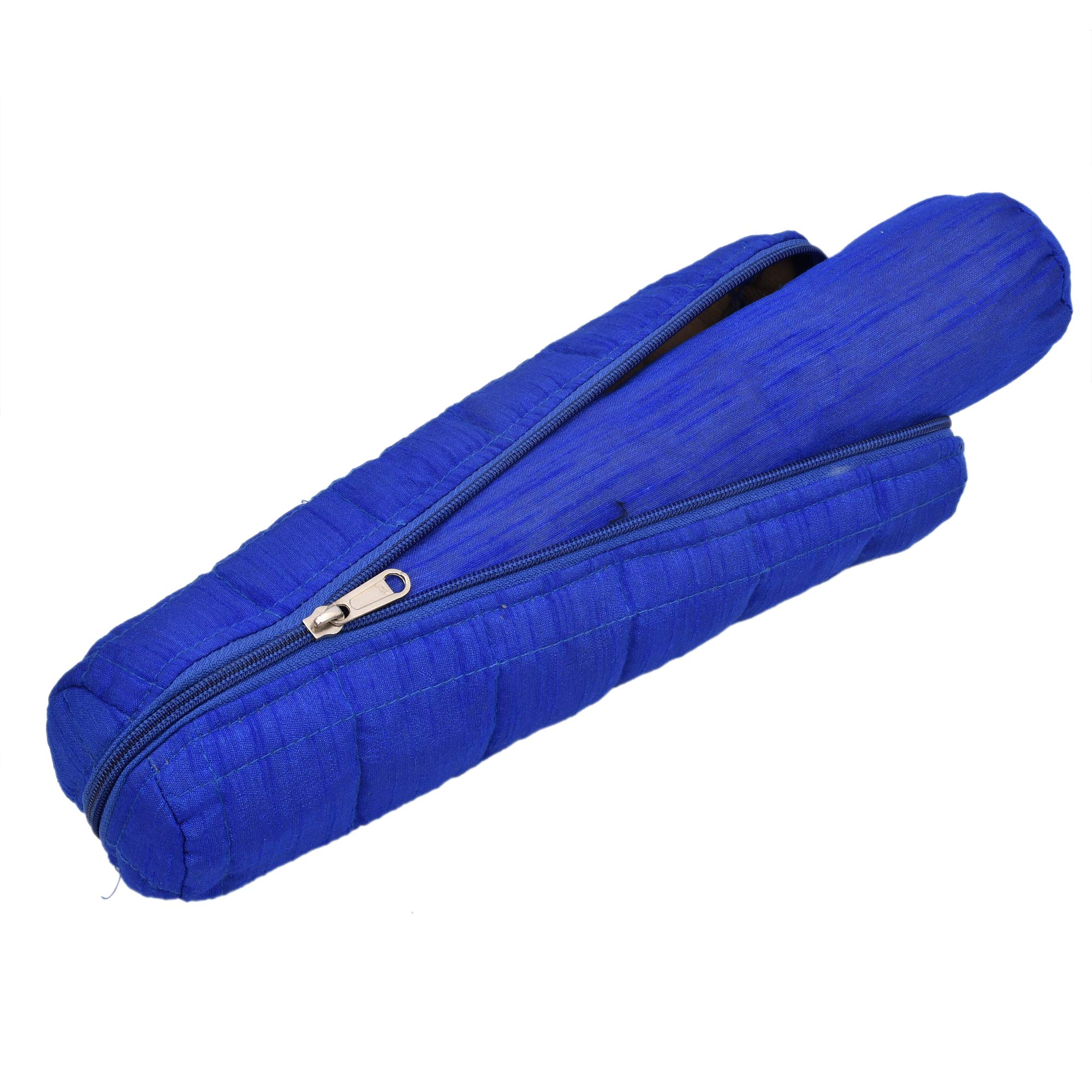 Kuber IndustriesKuber Industries Cotton Watch Case,Bangle Box/Wrist Watch Holder/Watch Organizer/Bracelet Pouch Zip Top Watch Case With One Roll (Blue)-Kubmart16103, Pack of 1