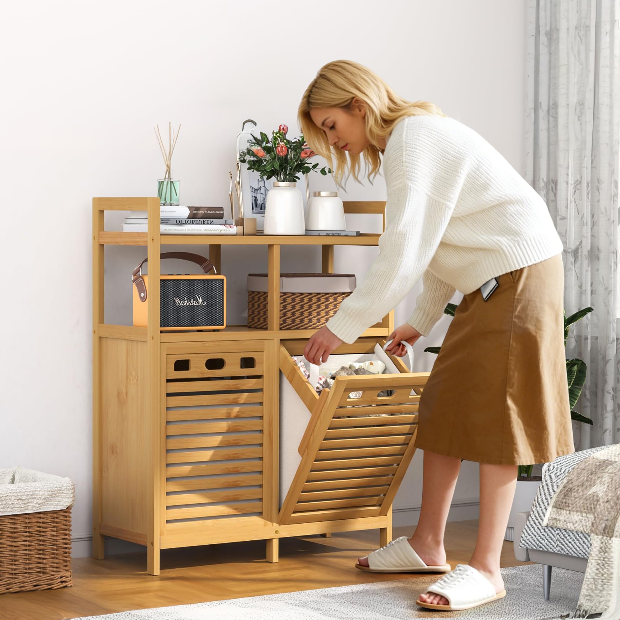 VASMIA Armadietto Bagno con Cesto per il Bucato, Bambù Mobile da Bagno, con 2 Ripiani, con 2 Sacchetti per il Bucato Estraibili (2 * 38 L), per Bagno, Camera da Letto, Lavanderia, Naturale