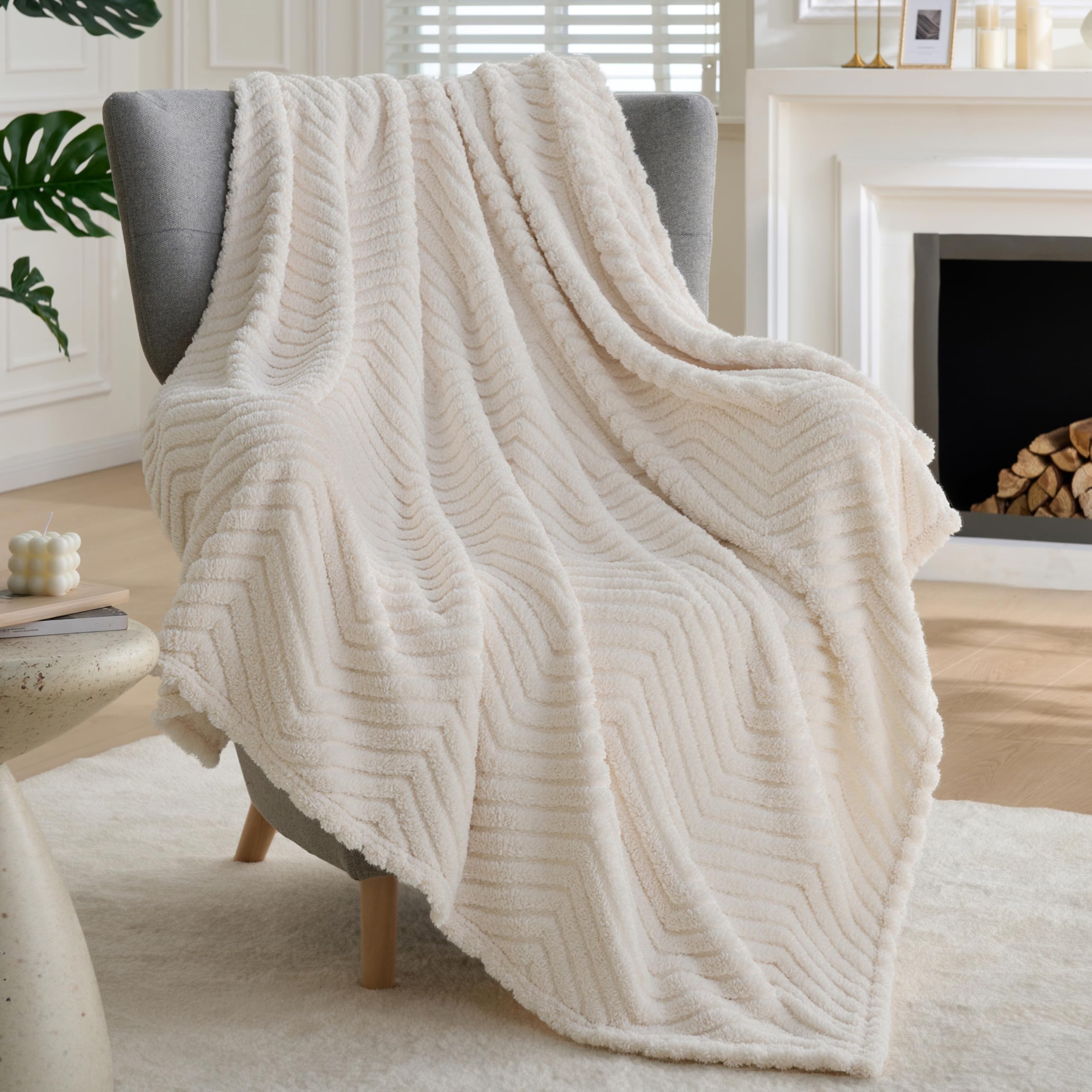 Joiedomi Throw Blanket for Couch, Soft White Fleece Blankets Birthday Gifts for Women Mom Girls, Cozy Cute Soft Throw Aesthetic Gifts 50x60 Inches