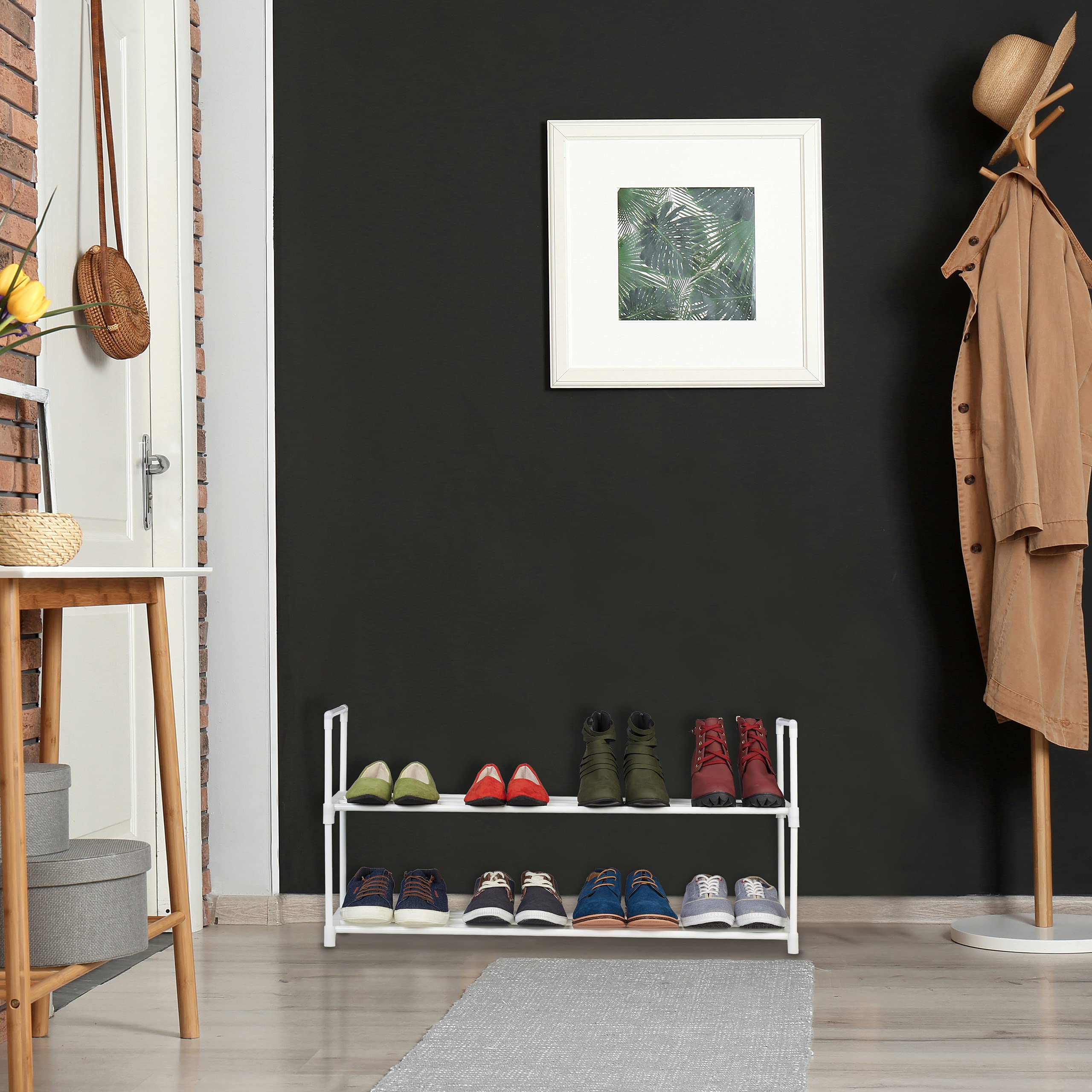 Eleganca kledingrek met stangen, haken en planken voor schoenen, zwart Eleganca kledingrek met stangen, haken en planken voor schoenen, zwart