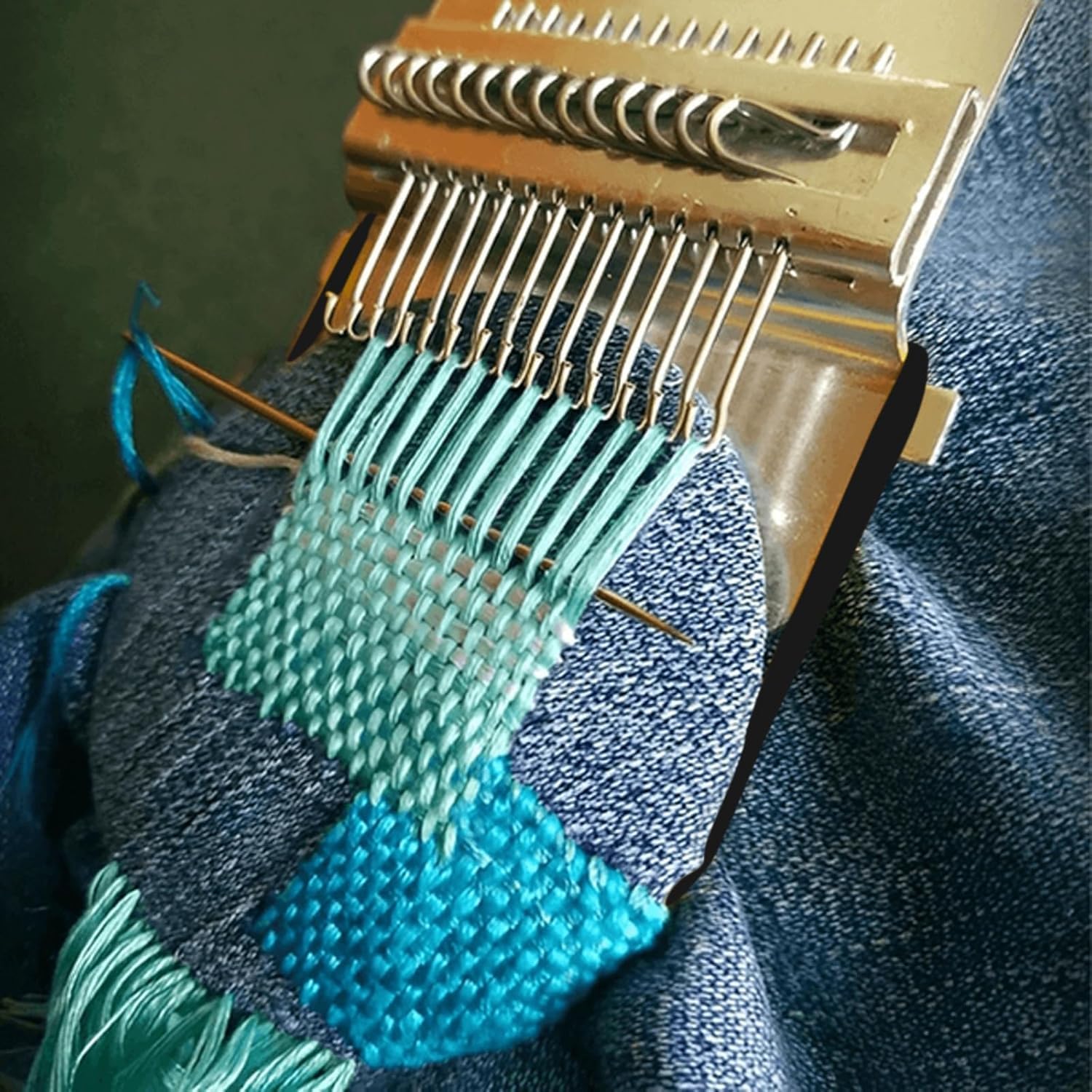 Knit Patch Kit, Darning Loom Kit, 2 Pcs Wooden Mushroom Darning Egg, Darning Kit with 14 Pcs Large Eye Needles & 50 Color Threads, Darning Tool for Beginners DIY Handicraft Home Sewing Care