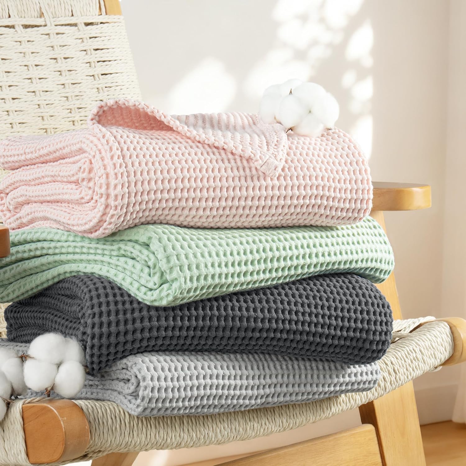 Exclusivo Mezcla 100% Cotton Waffle Weave Blanket King Size, Soft, Lightweight and Breathable Muslin Gauze Blanket for Bed, All Season, 90"x104", Dark Grey - Image 5