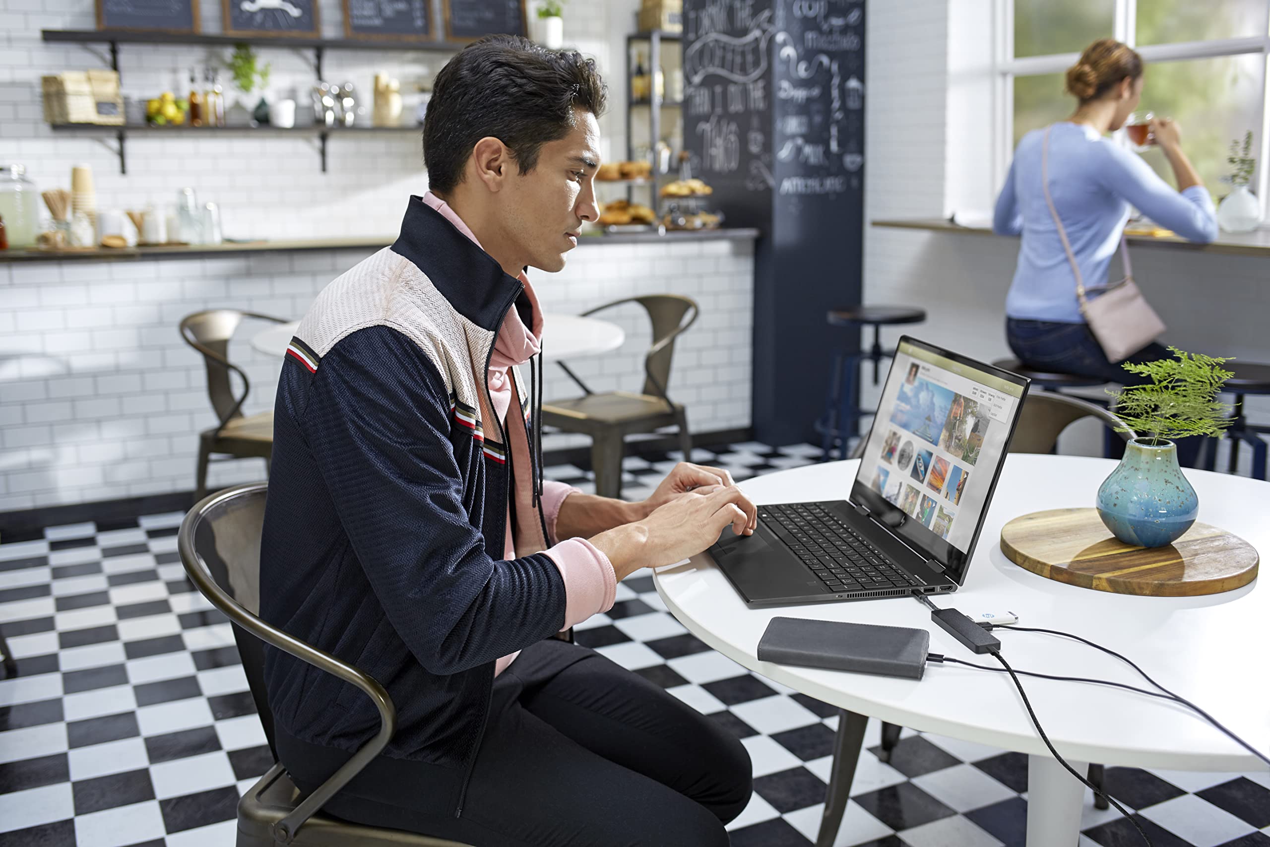 HP Envy USB-C Concentrador - (2 Puertos USB-A, 1 Puerto HDMI 2.0, Base de Goma, hasta 90 W, Windows 10, Windows 8,Windows 7, Chrome™ OS), Color Negro