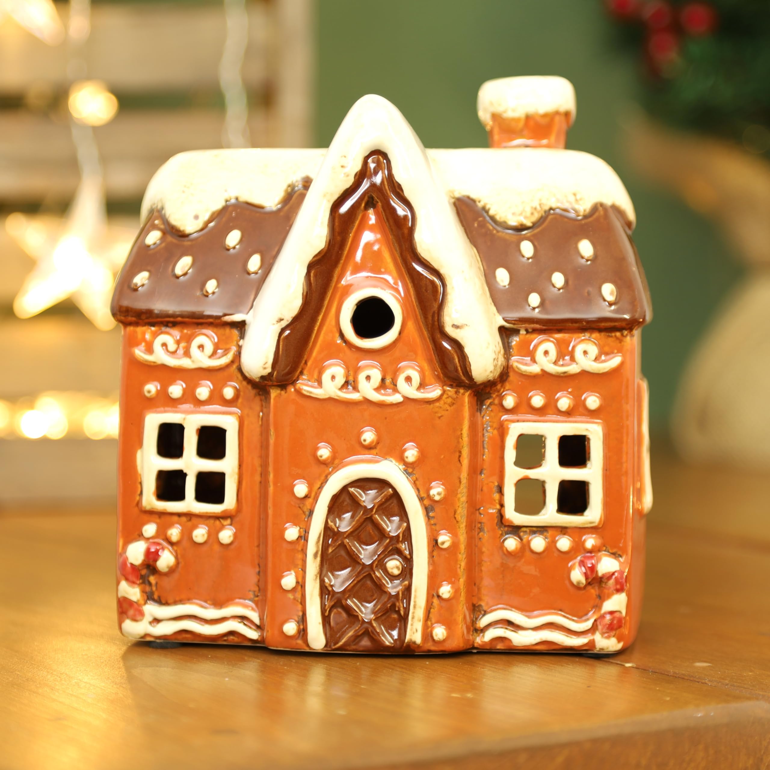 Fyne-Finds Brown Ceramic House Tealight Candle Holder Christmas Pottery Cottage Village Scene Gingerbread Xmas Gift