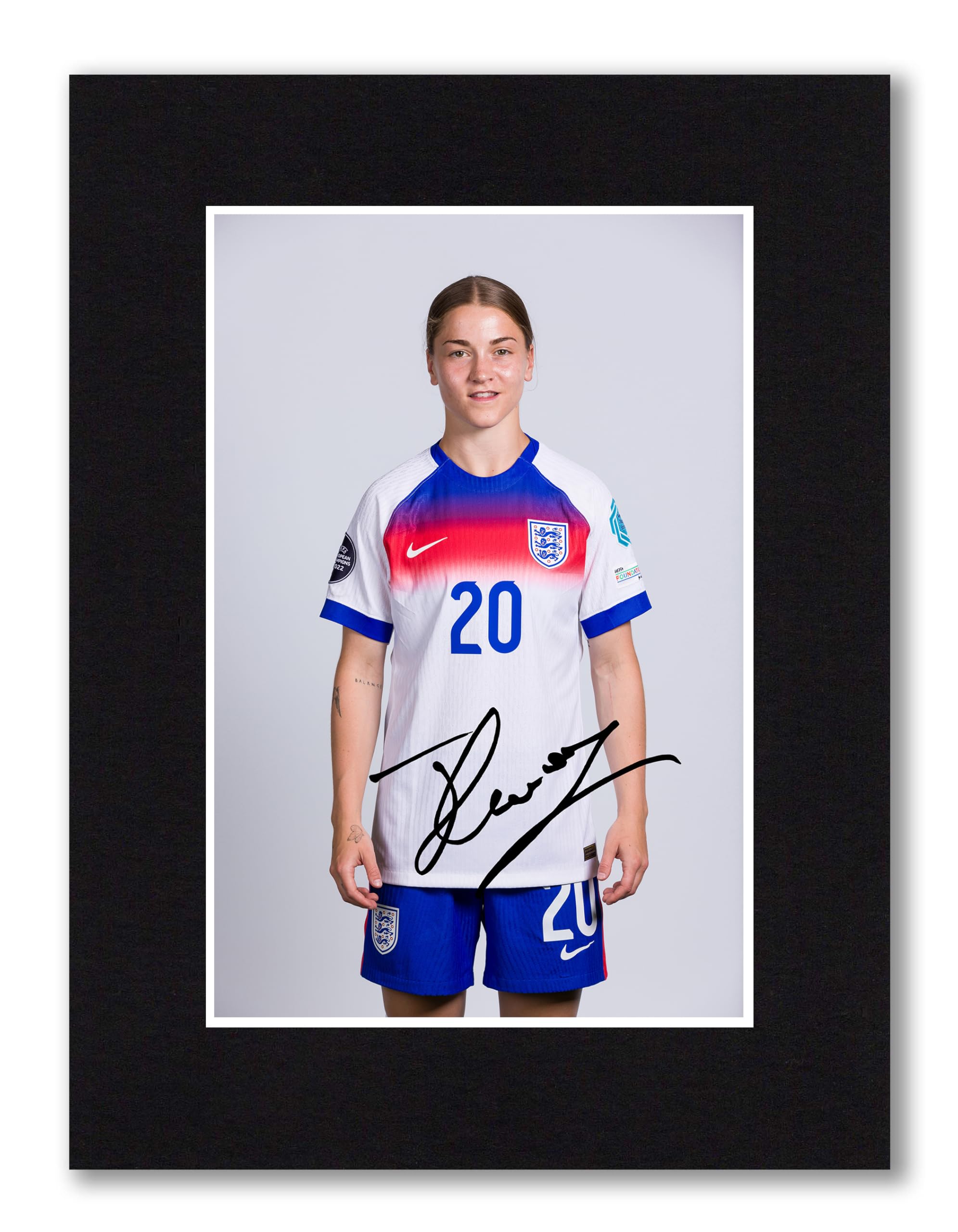 Jess Park, England Lionesses Euro 2025 Signed 8x6 Inch Mounted Photo Print With Pre Printed Signatures That Would Make A Great Gift For Any Fan And Is Ready To Be Framed.