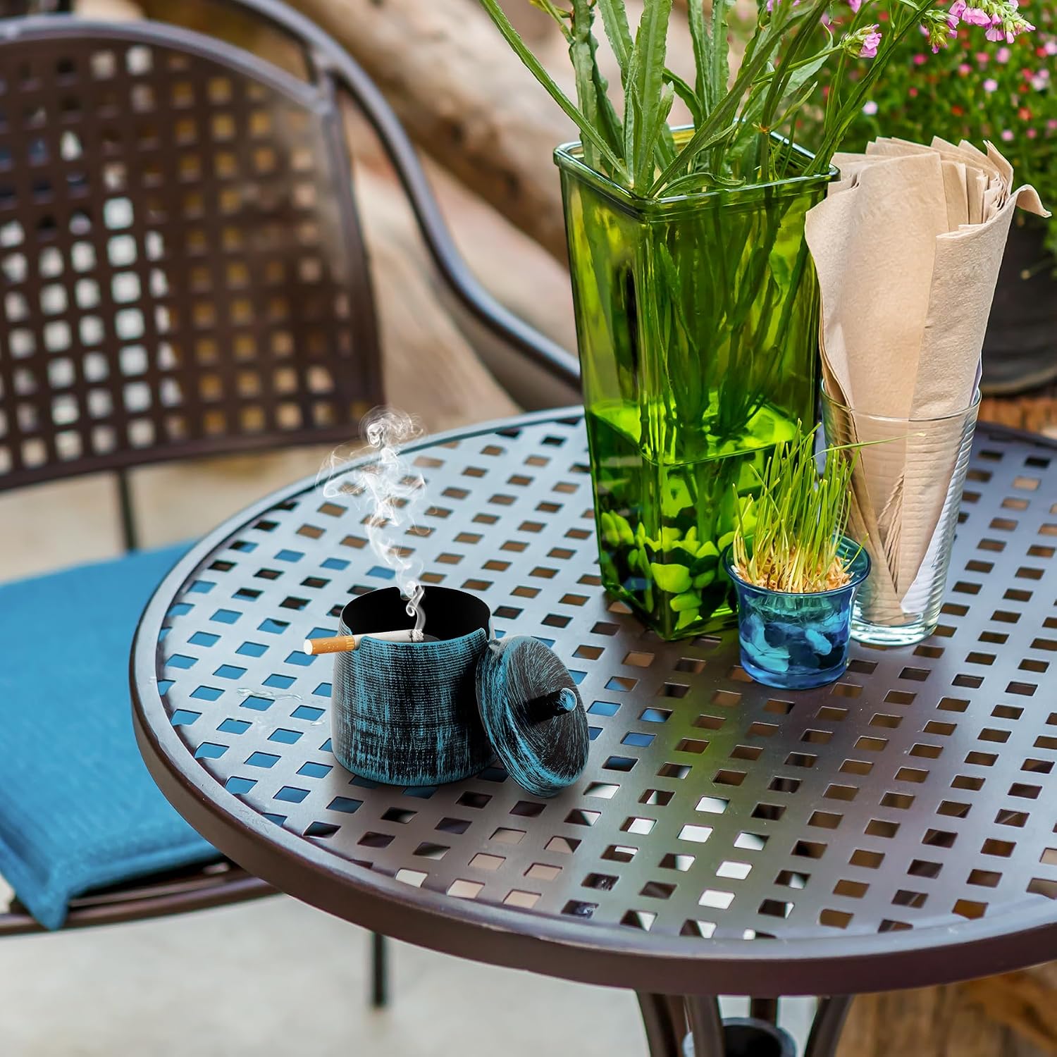 Ashtray for Cigarettes Outdoor, Outdoor Ashtray with Lid for Cigarette, Metal Odorless Windproof Smokeless AshTray for Patio Home Office Tabletop Balcony