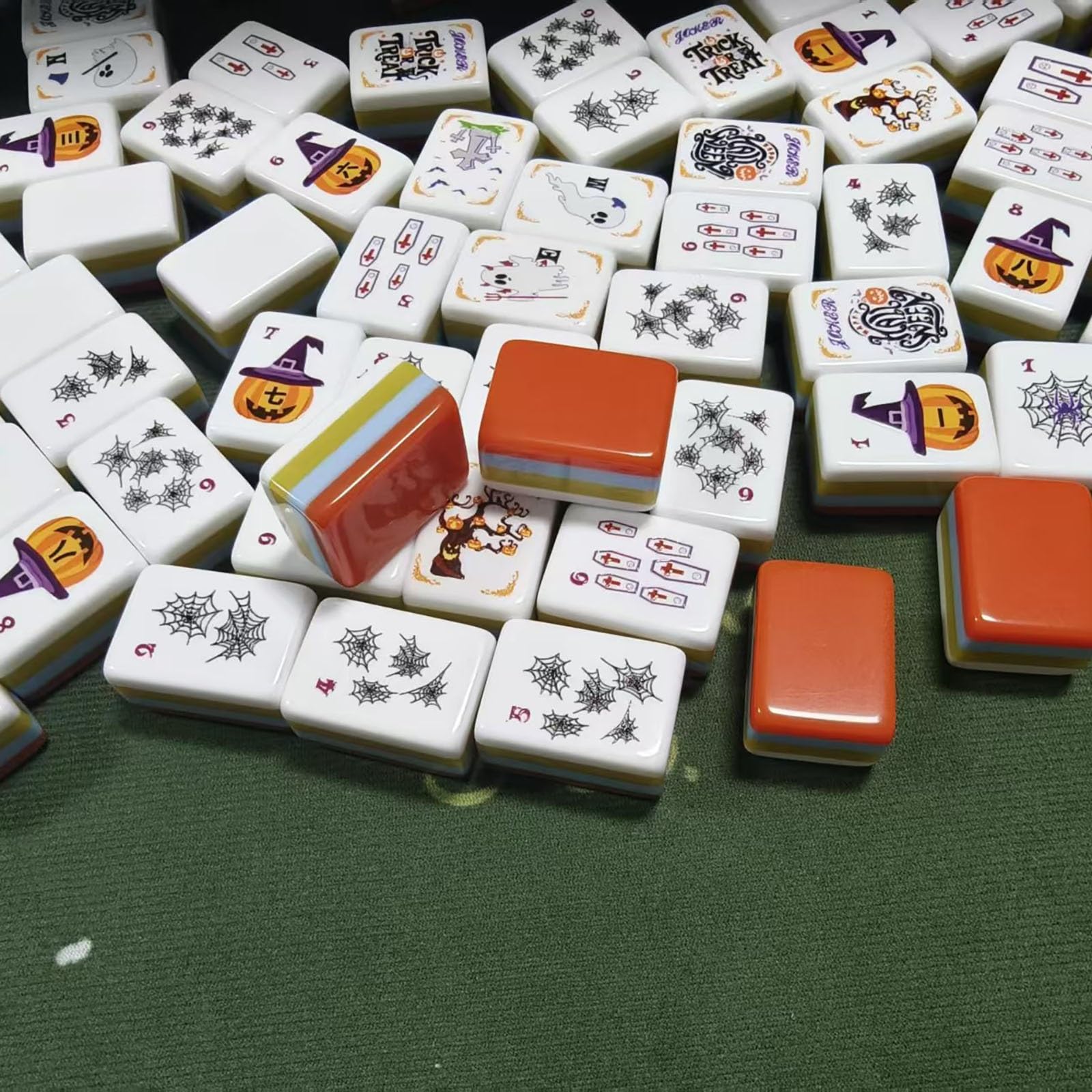 Amerykański zestaw Mahjong, upiorne słodkie płytki tematyczne Halloween | Znaki narożne z literami i cyframi, gra planszowa w standardowym rozmiarze 160 płytek dla 4 dorosłych graczy