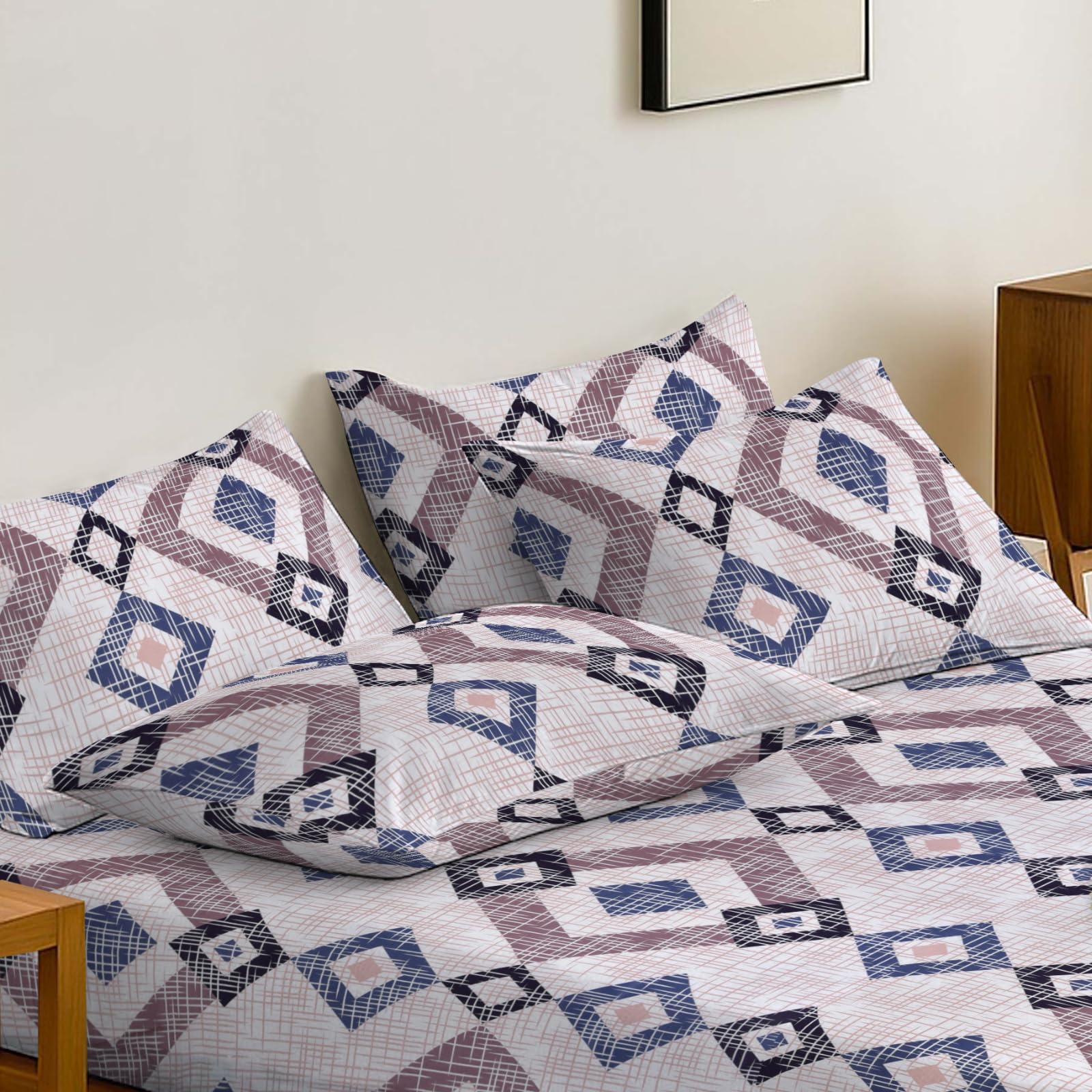EverSoft Bedding Pack of 4 Pillowcases 50x75cm Soft Pillow Cases - Wrinkle Free Easy Care Pillow Covers - Standard Size Pillow Cases Set of 4