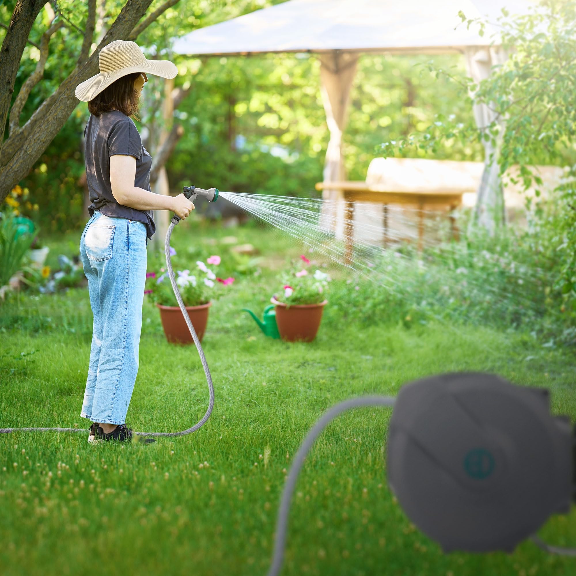 ECD Germany Carrete de Manguera 15m + 1,5m Extensible de PVC Enrollador Automático Portamanguera con Bloqueo y 9 Funciones de Pulverización, Tambor de Pared Giratorio 180° para Jardín Exterior