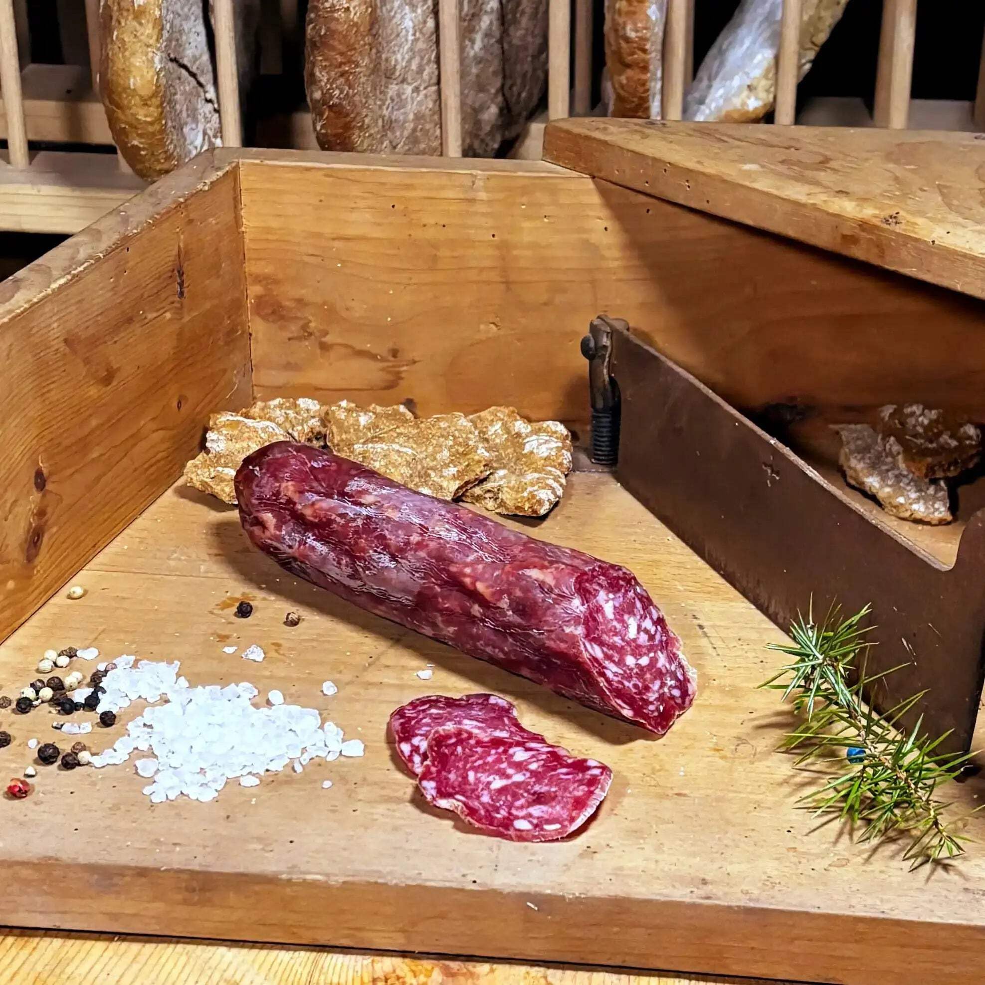 Wander Degustationspaket – Südtiroler Spezialitäten Paket – Speck, Salami, Kaminwurzen handwerklich hergestellt & traditionell veredelt