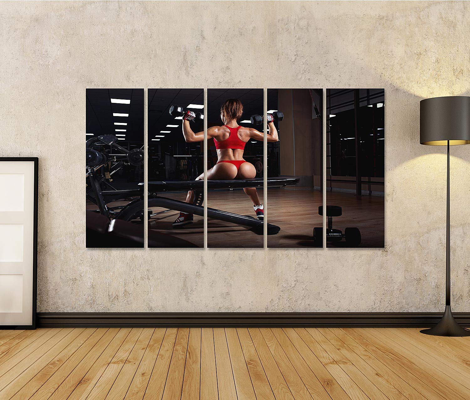 islandburner Quadro su tela Giovane donna fitness in rosso con i muscoli della schiena triturati che fa manubri spalle stampa in palestra Quadri Stampe Arte Poster Murale