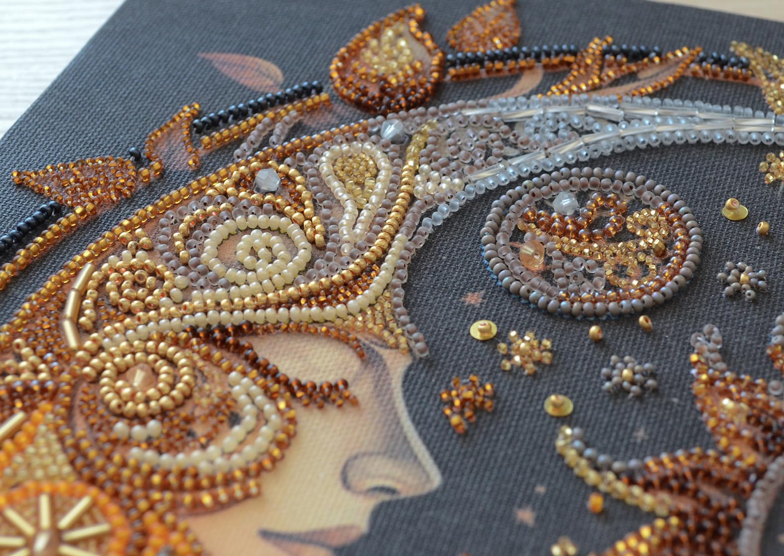 Abris Art Zestaw do haftu koralikowego DIY Rękodzieło HandMade Płótno ze Wzorem, Koraliki 5113 sztuk, Igły dla Początkujących Zestaw z Akcesoriami