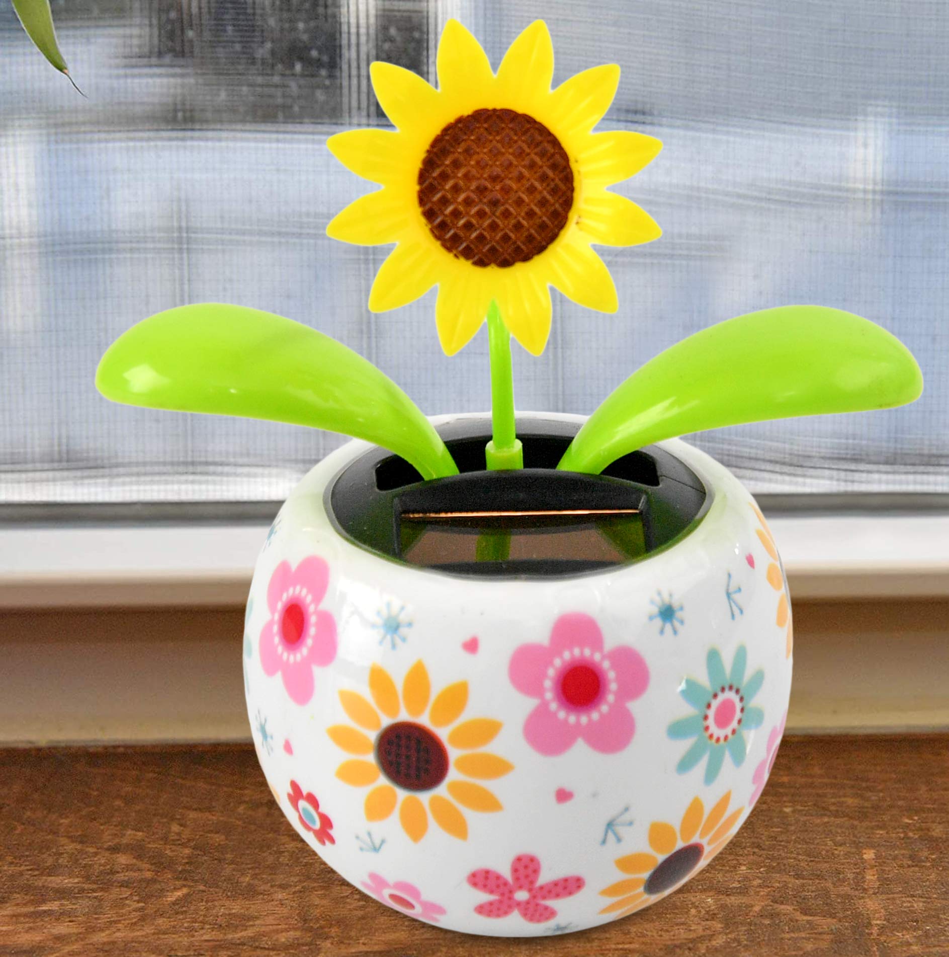 Home-X Sunflower Solar Dancer Figure, Solar-Powered Dancing Office Desk Decor, Windowsill or Car Dashboard Decoration