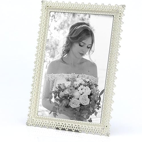 CKK - Marco de fotos de metal con bisel de torsión fina, chapado en plata con esmalte blanco roto y diamantes de imitación (plata, 5 x 7 pulgadas)